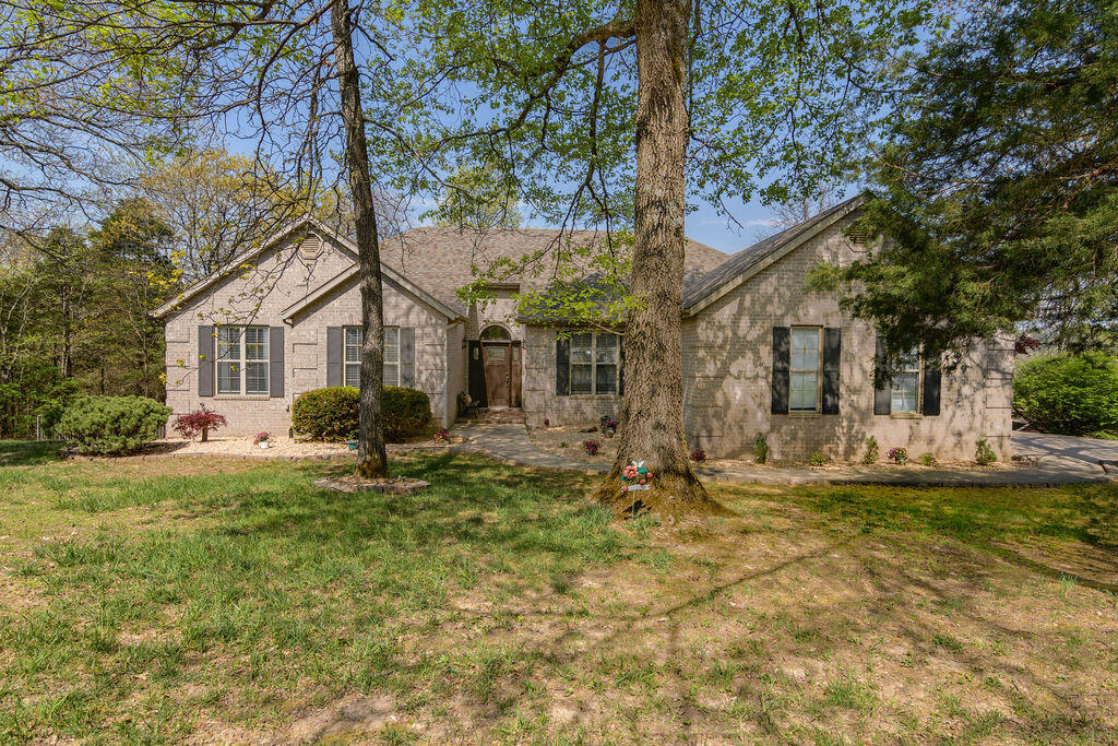 1302 Stoneycreek Lane Property Photo 1