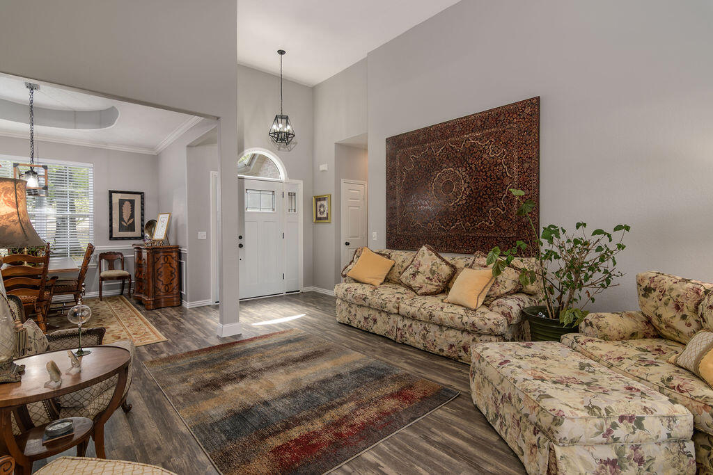 1302 Stoneycreek Lane Property Photo 6
