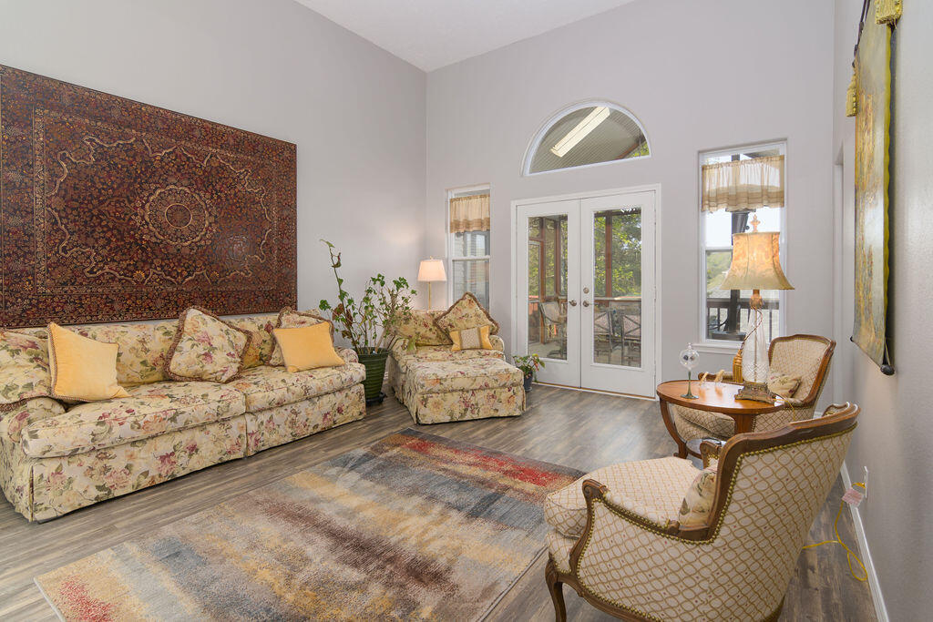 1302 Stoneycreek Lane Property Photo 7