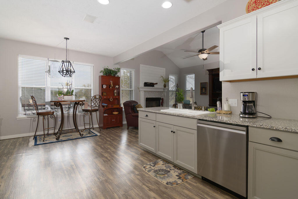 1302 Stoneycreek Lane Property Photo 14
