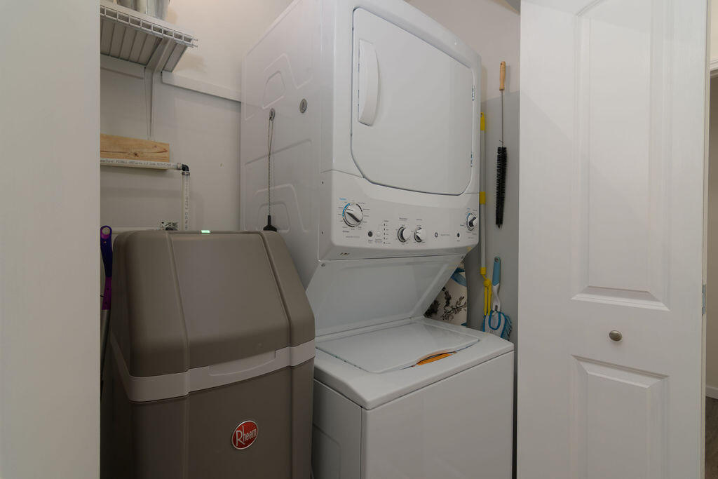 8 Oak Court Property Photo 16