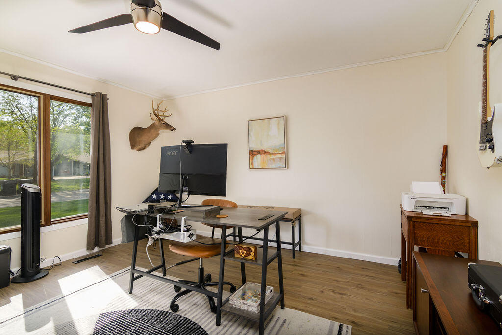8 Oak Court Property Photo 17
