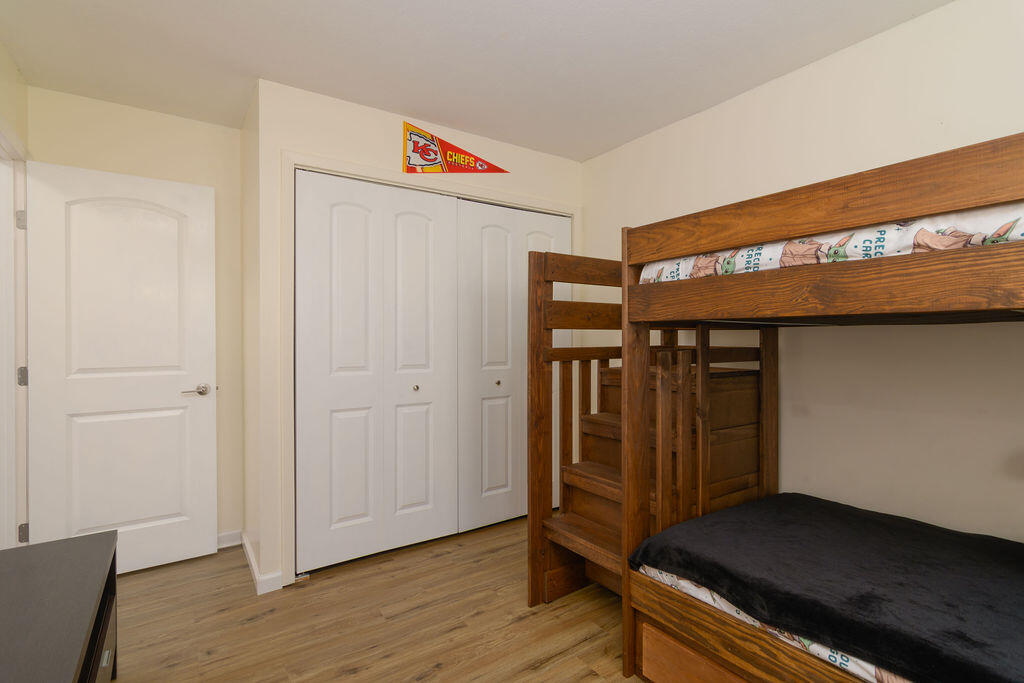8 Oak Court Property Photo 20