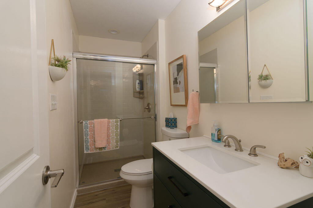 8 Oak Court Property Photo 21