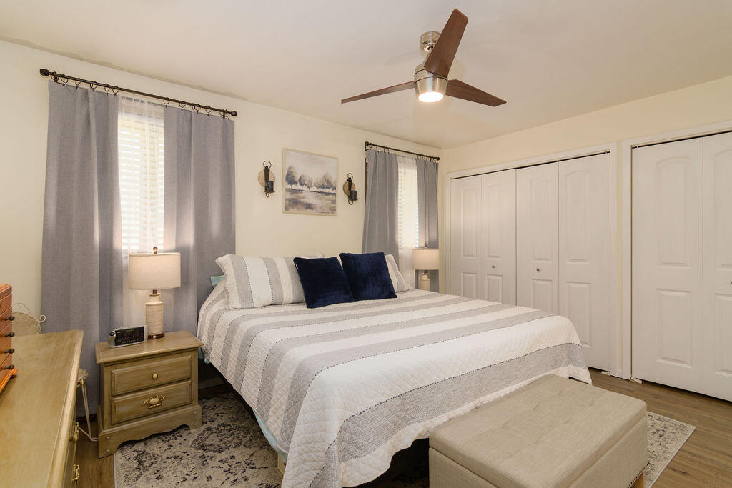 8 Oak Court Property Photo 23
