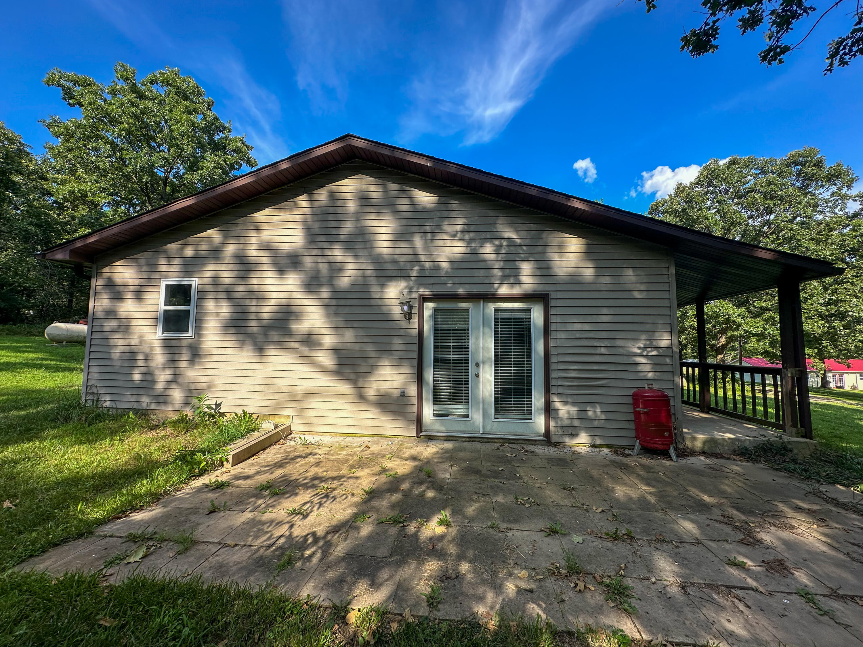 5562 Private Road 2023 Property Photo 14