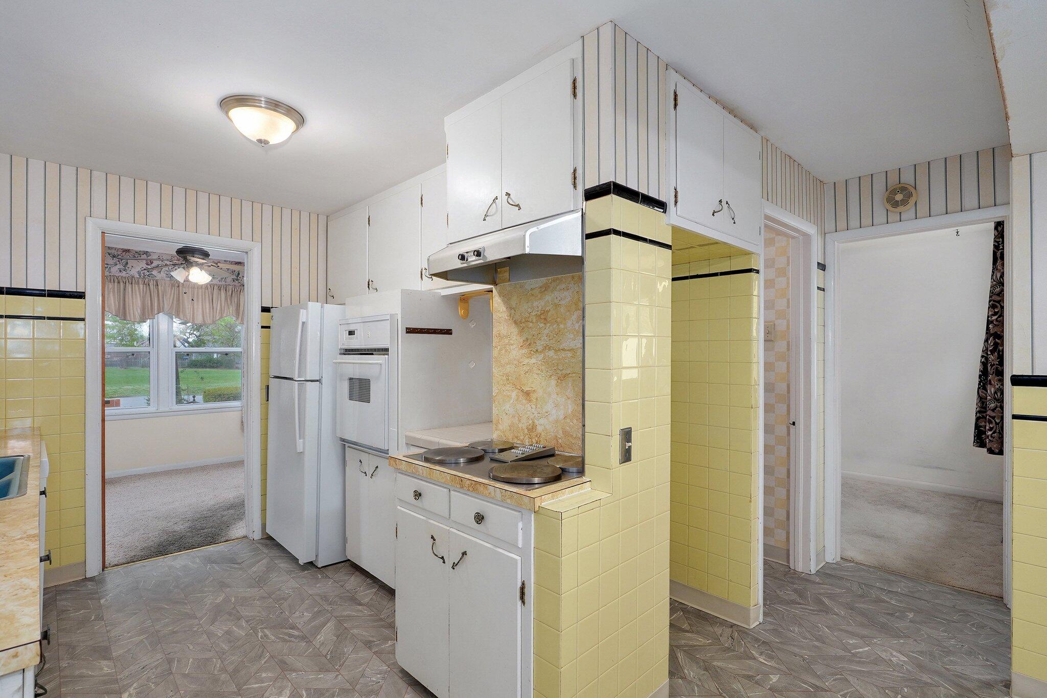 312 South Park Avenue Property Photo 10