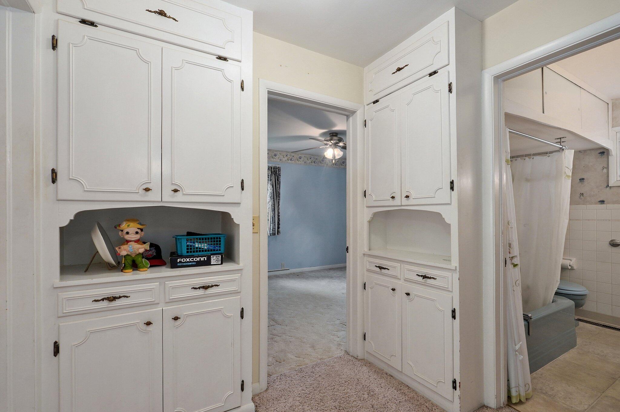 312 South Park Avenue Property Photo 18