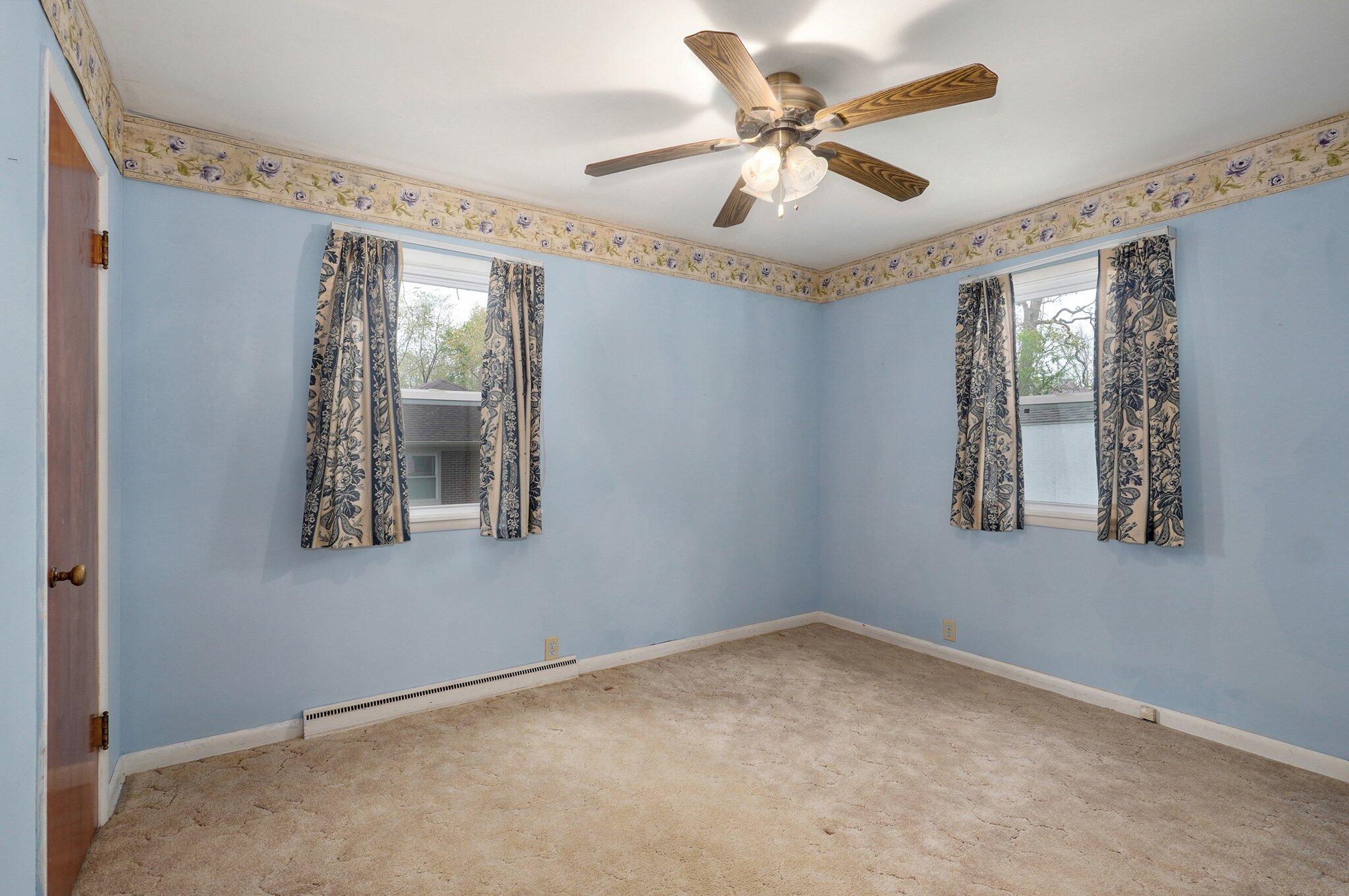 312 South Park Avenue Property Photo 21