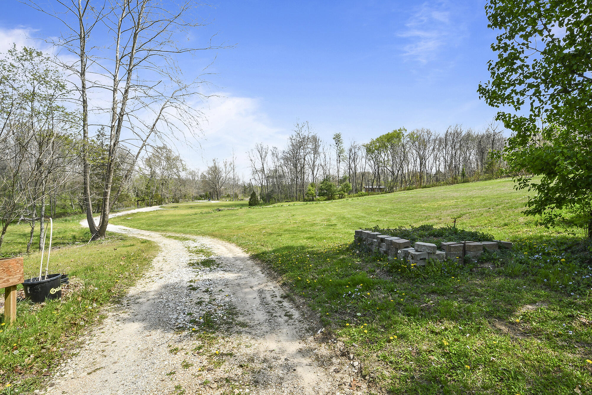 1138 Rock Road Property Photo 6