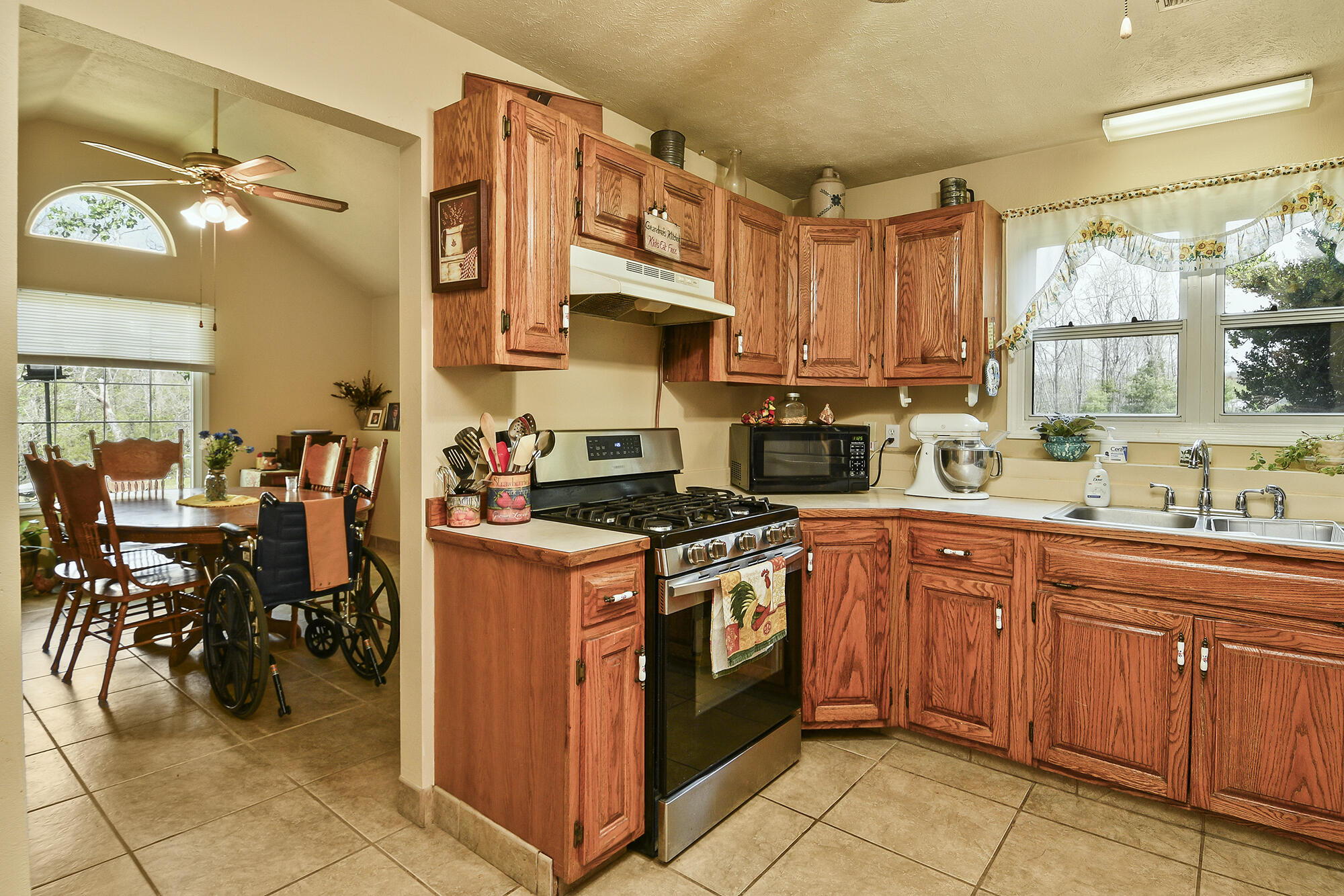 1138 Rock Road Property Photo 14