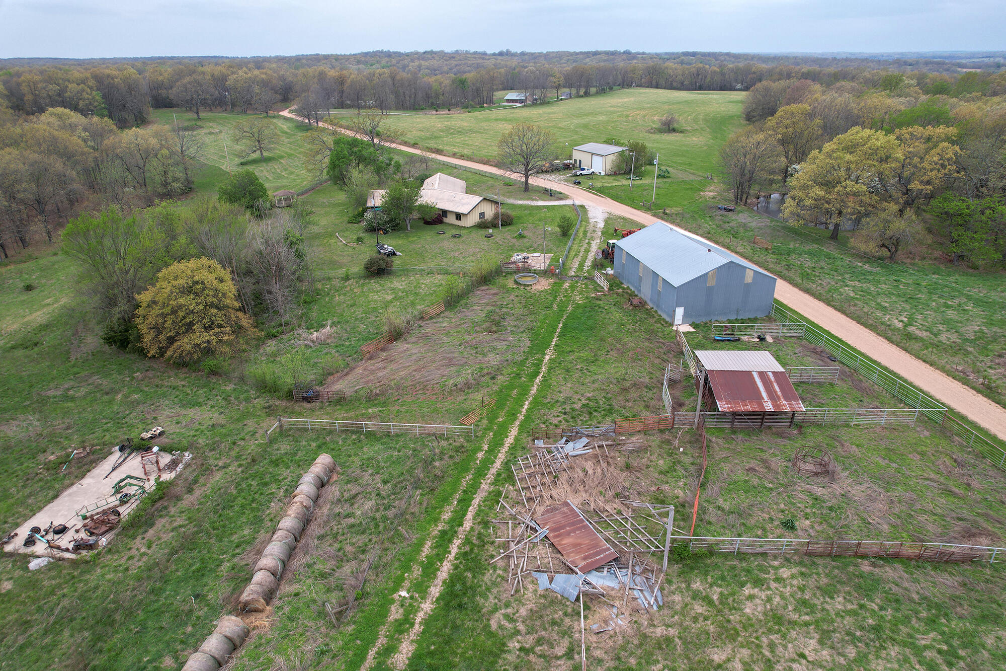 8100 Creek Road Property Photo 14
