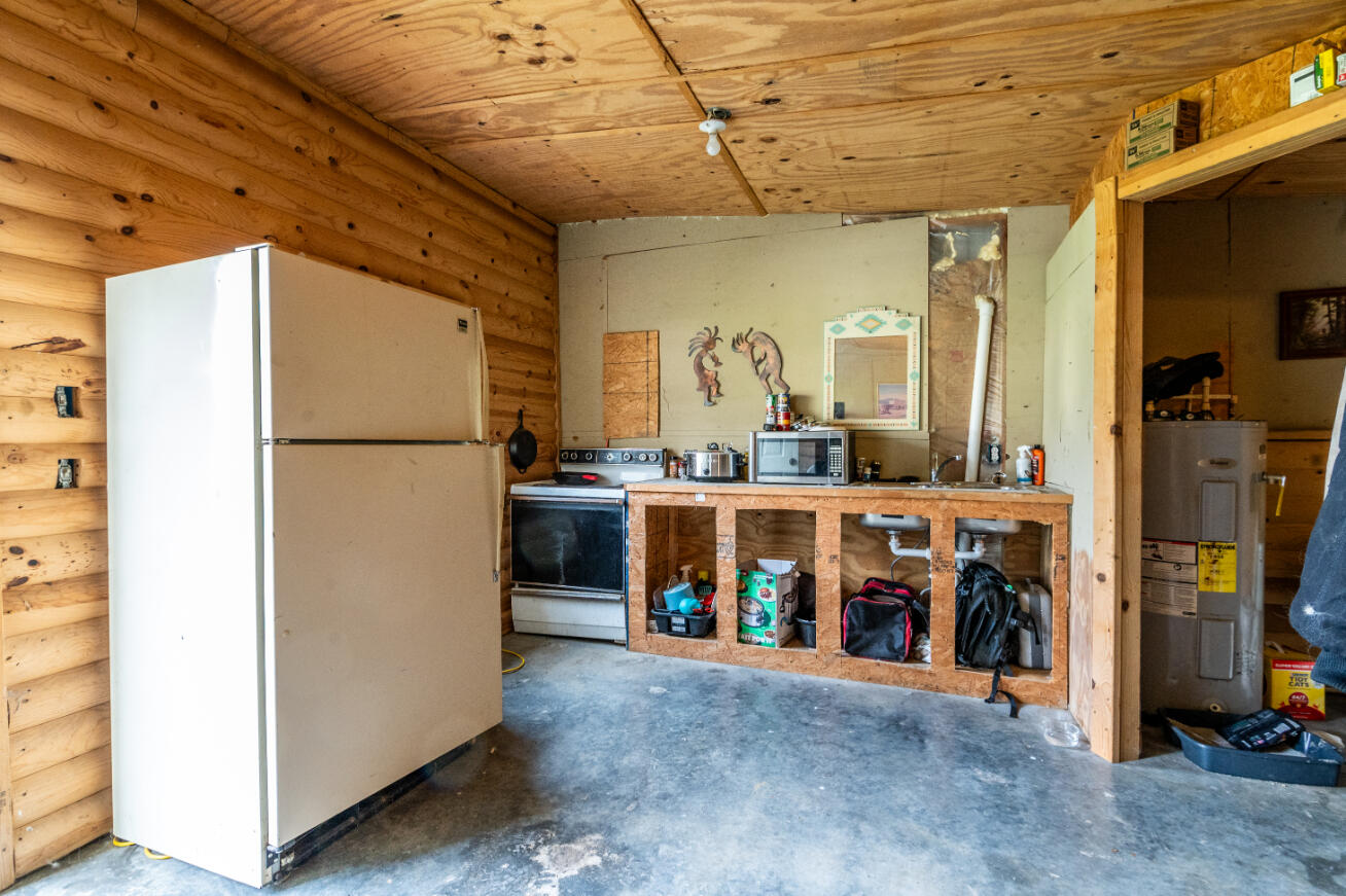 23935 East 1000th Road Property Photo 47