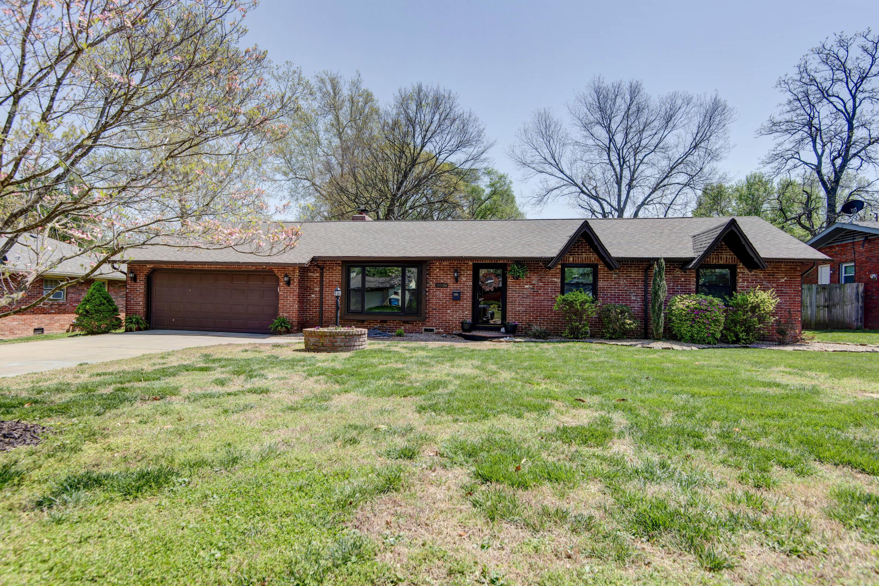 2036 East Greenwood Street Property Photo