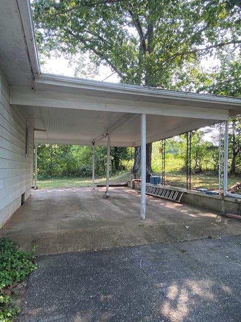 201 South Marr Street Property Photo 22