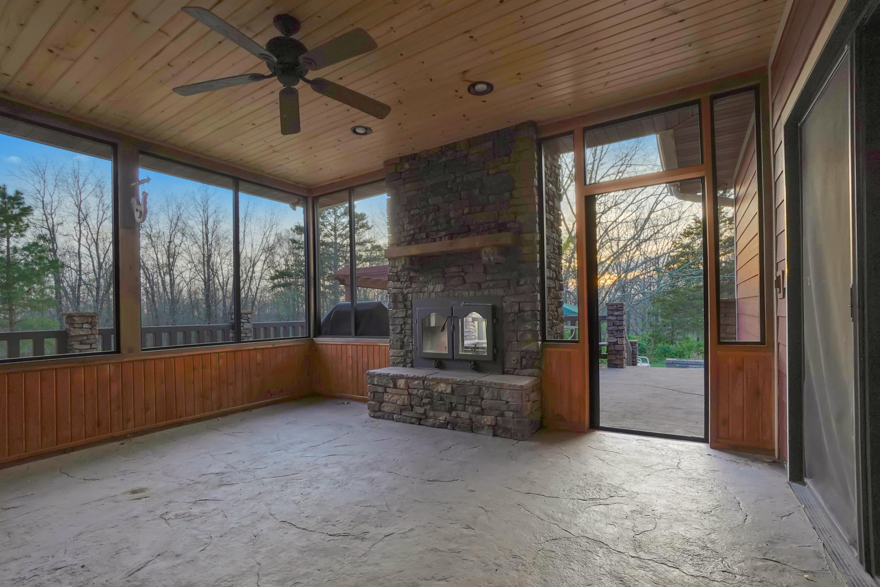 1269 County Road 1070 Property Photo 41