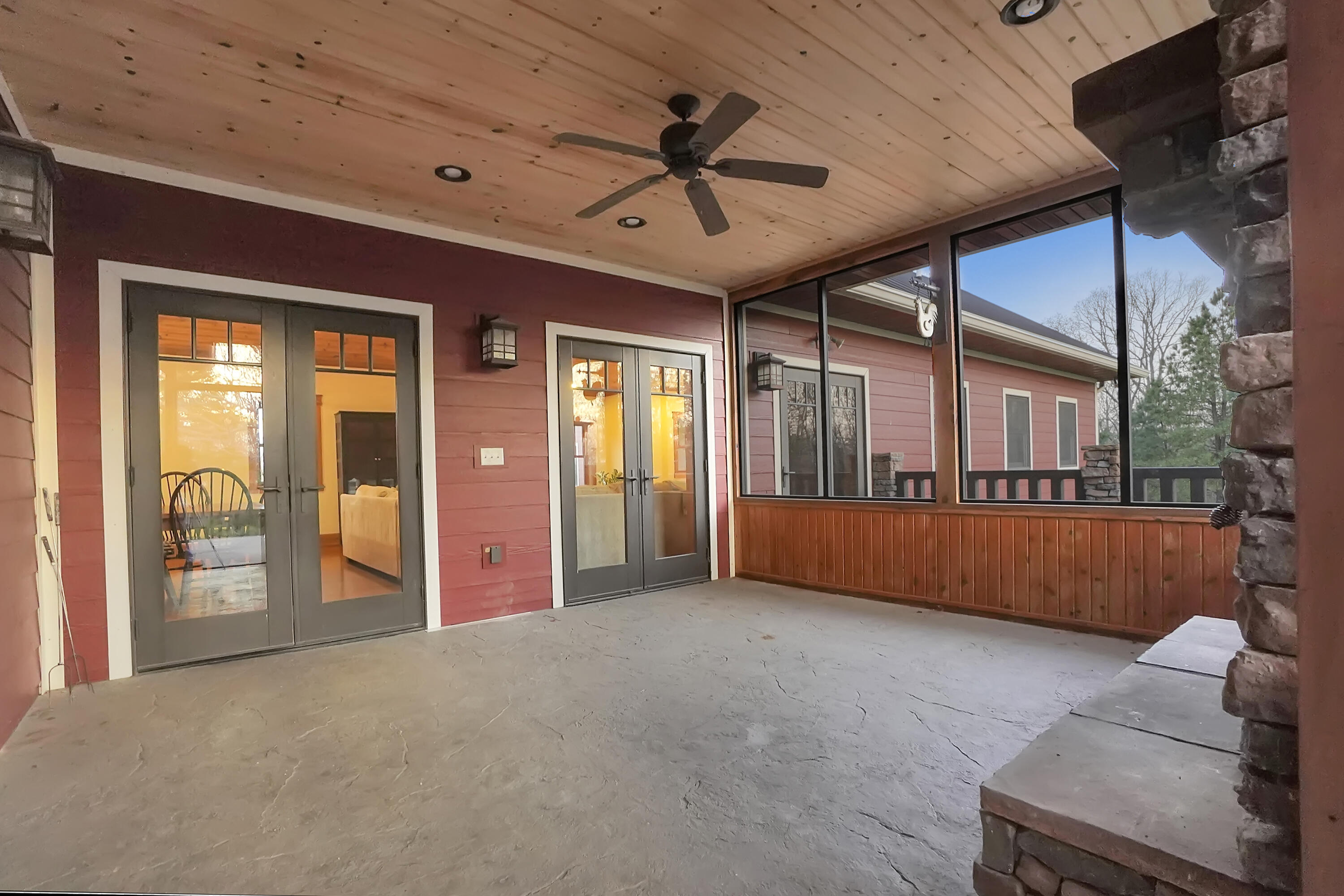 1269 County Road 1070 Property Photo 42