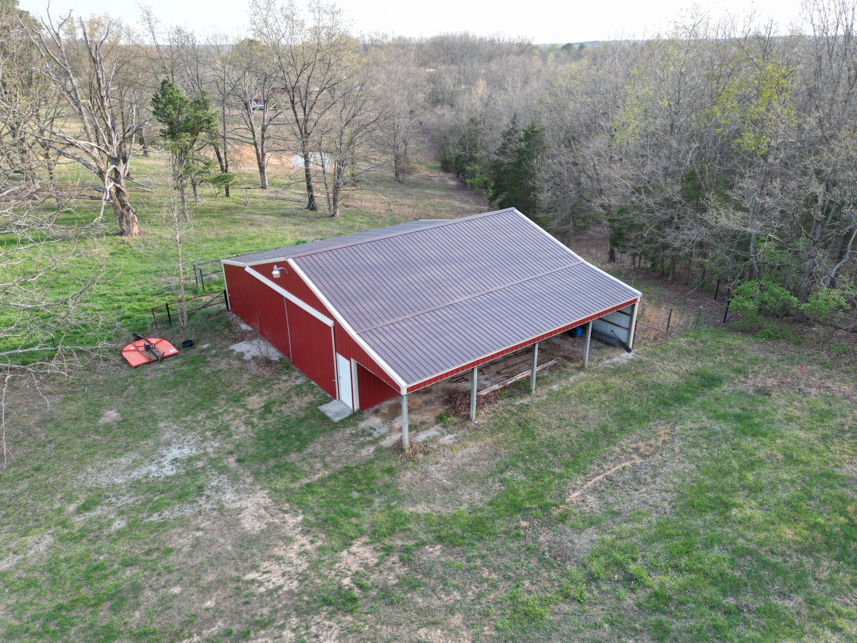 1269 County Road 1070 Property Photo 60