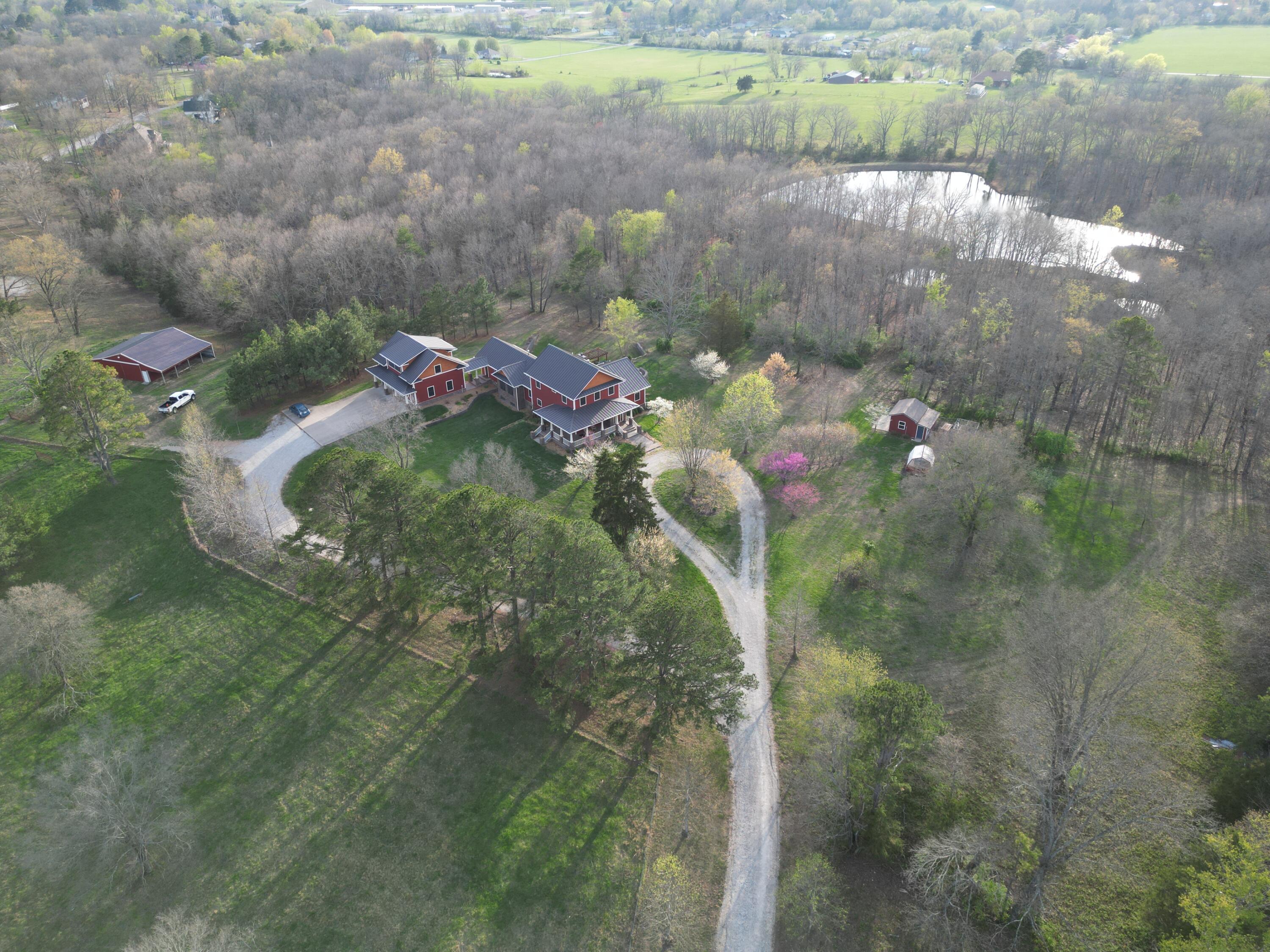 1269 County Road 1070 Property Photo 64