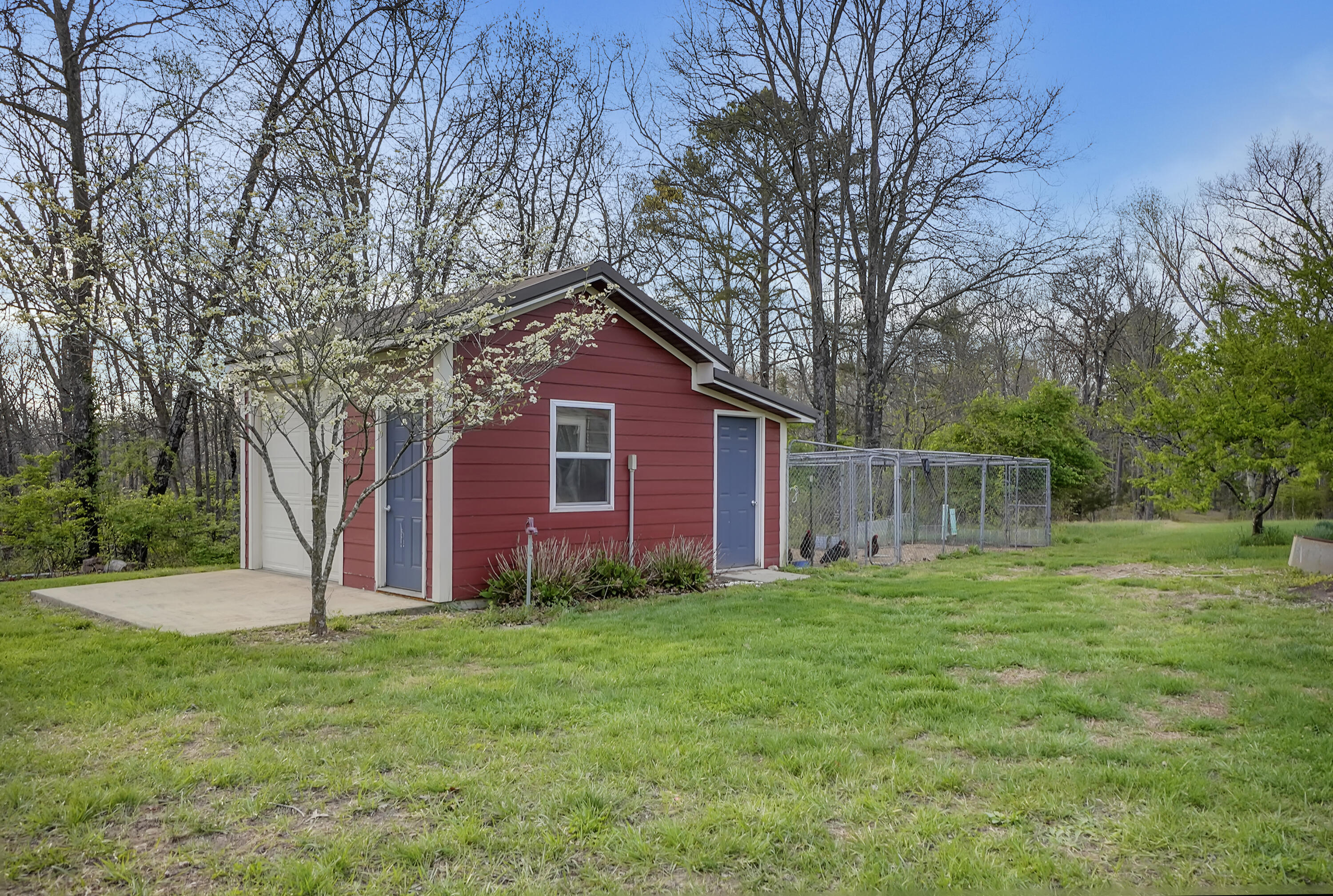 1269 County Road 1070 Property Photo 66