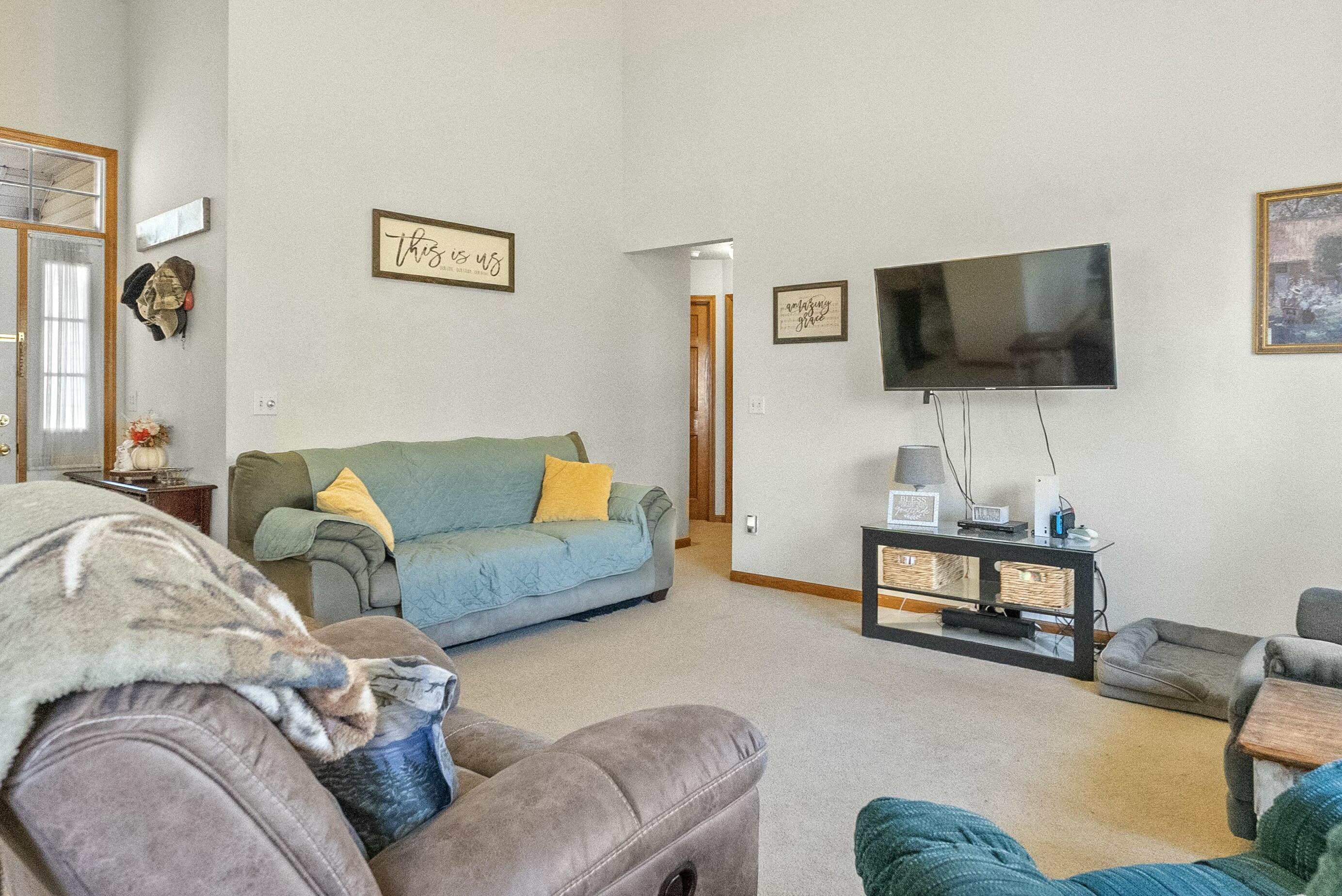 2790 South Hartford Avenue Property Photo 8