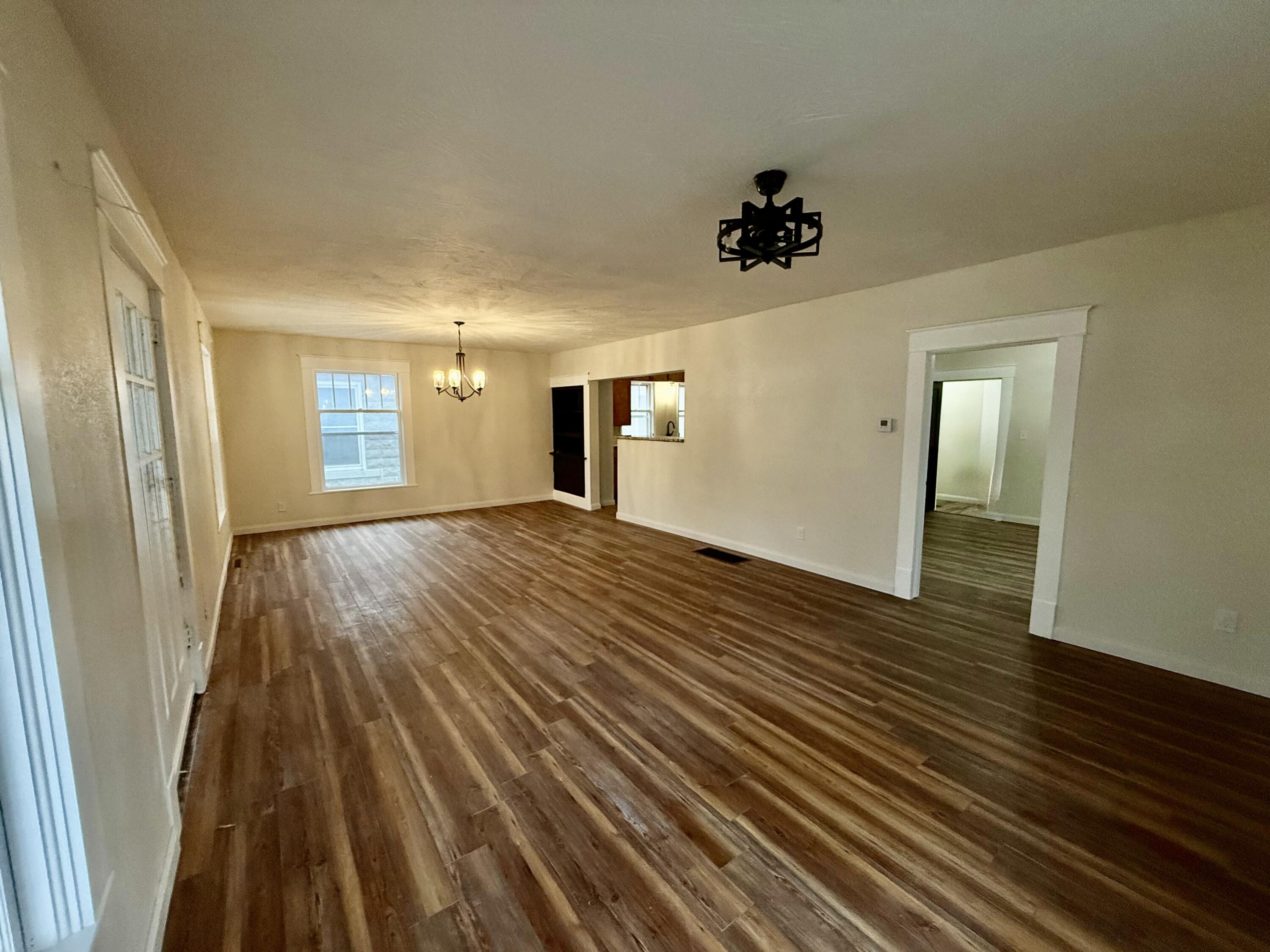 1001 East Pacific Street Property Photo 2