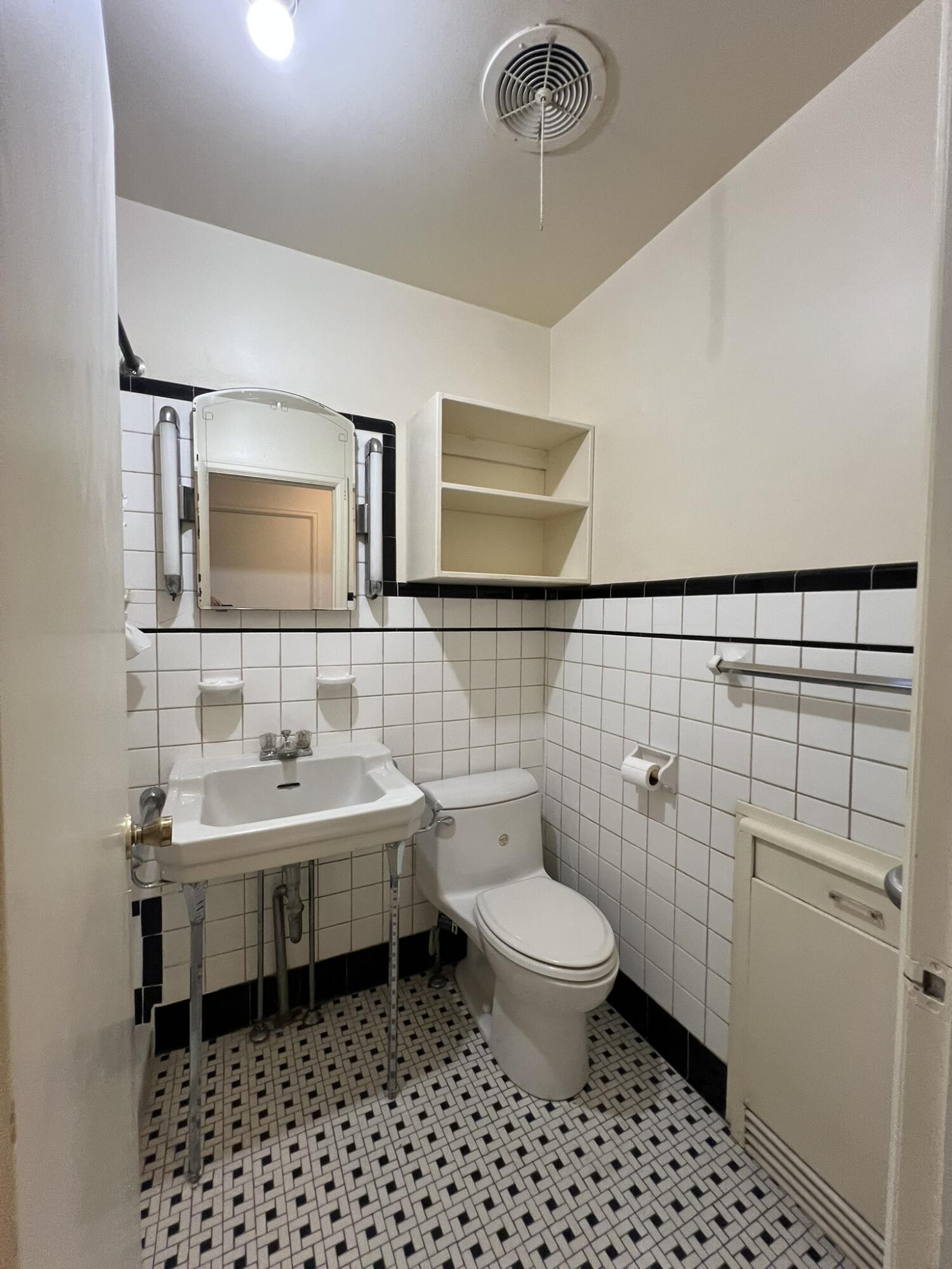 848 Chestnut Street Property Photo 23