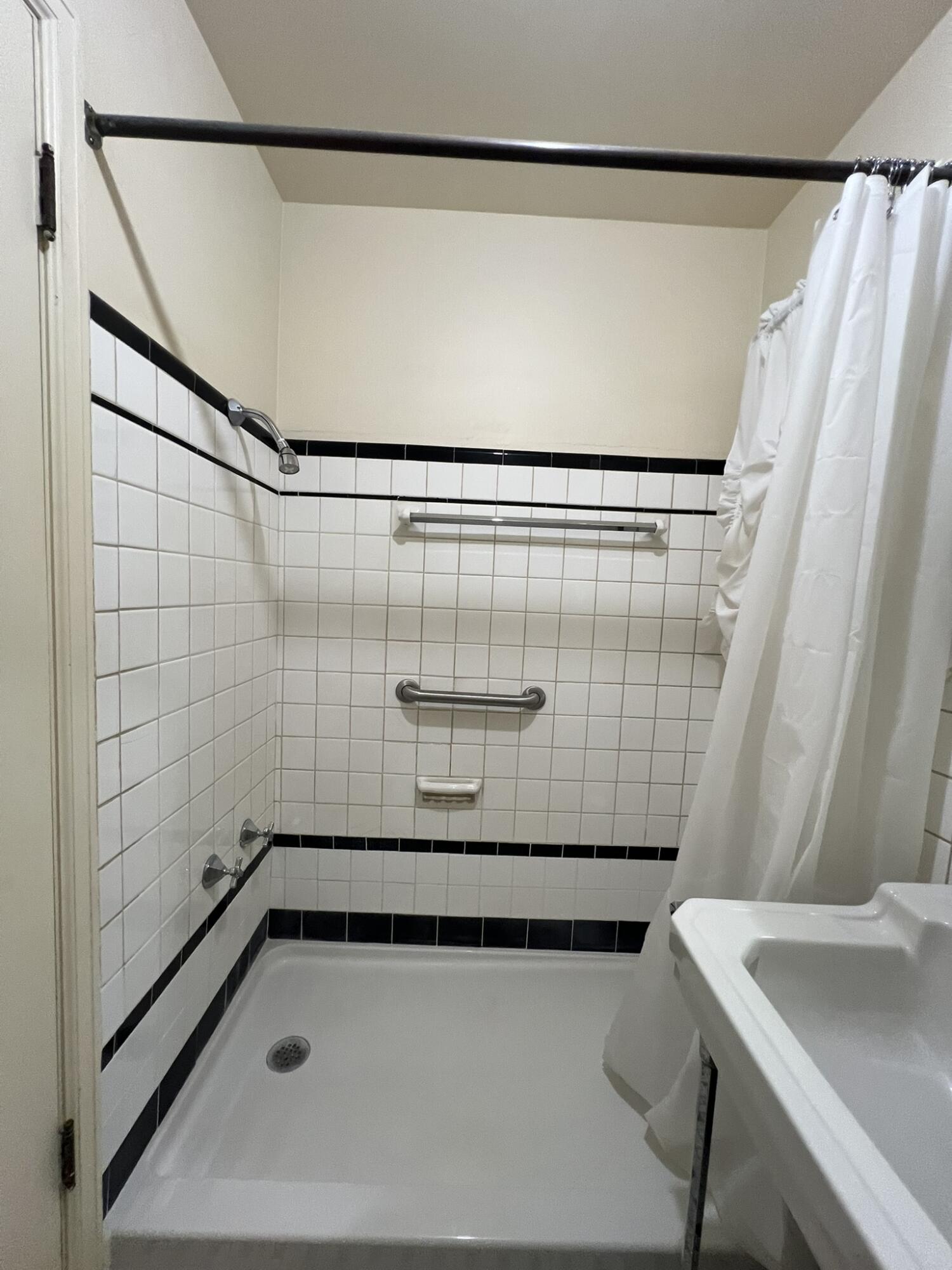 848 Chestnut Street Property Photo 24