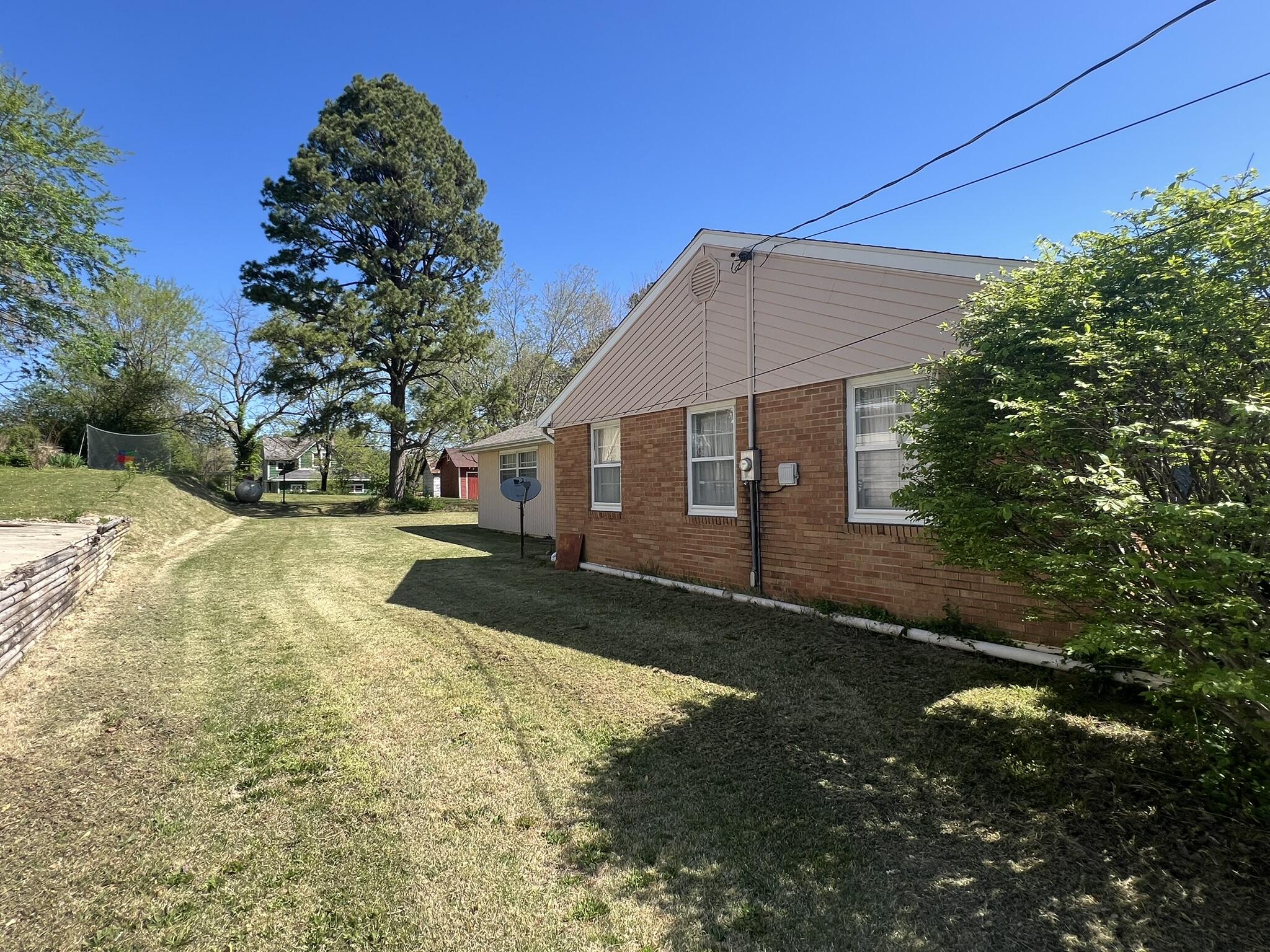 848 Chestnut Street Property Photo 37