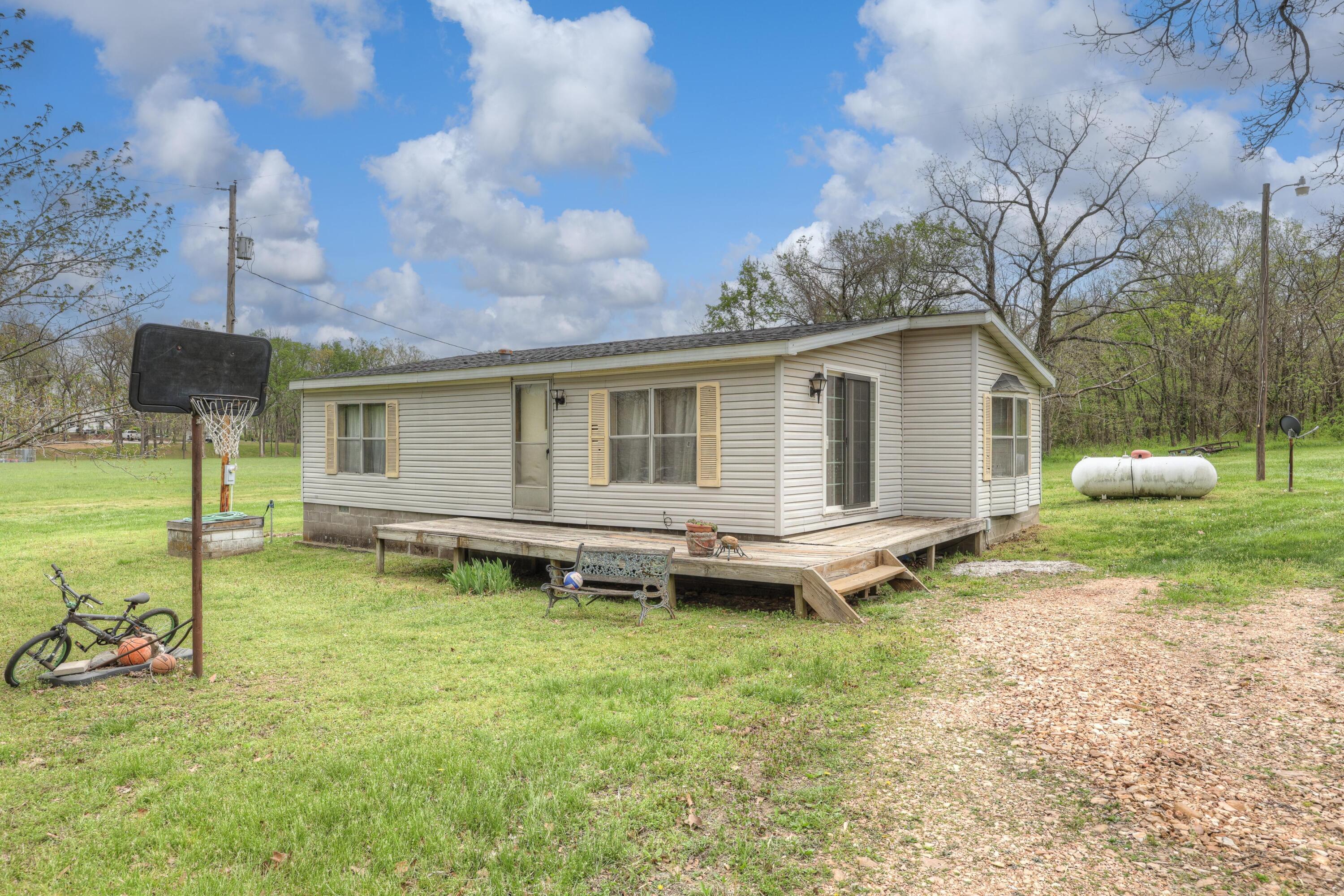 19321 Dove Road Property Photo