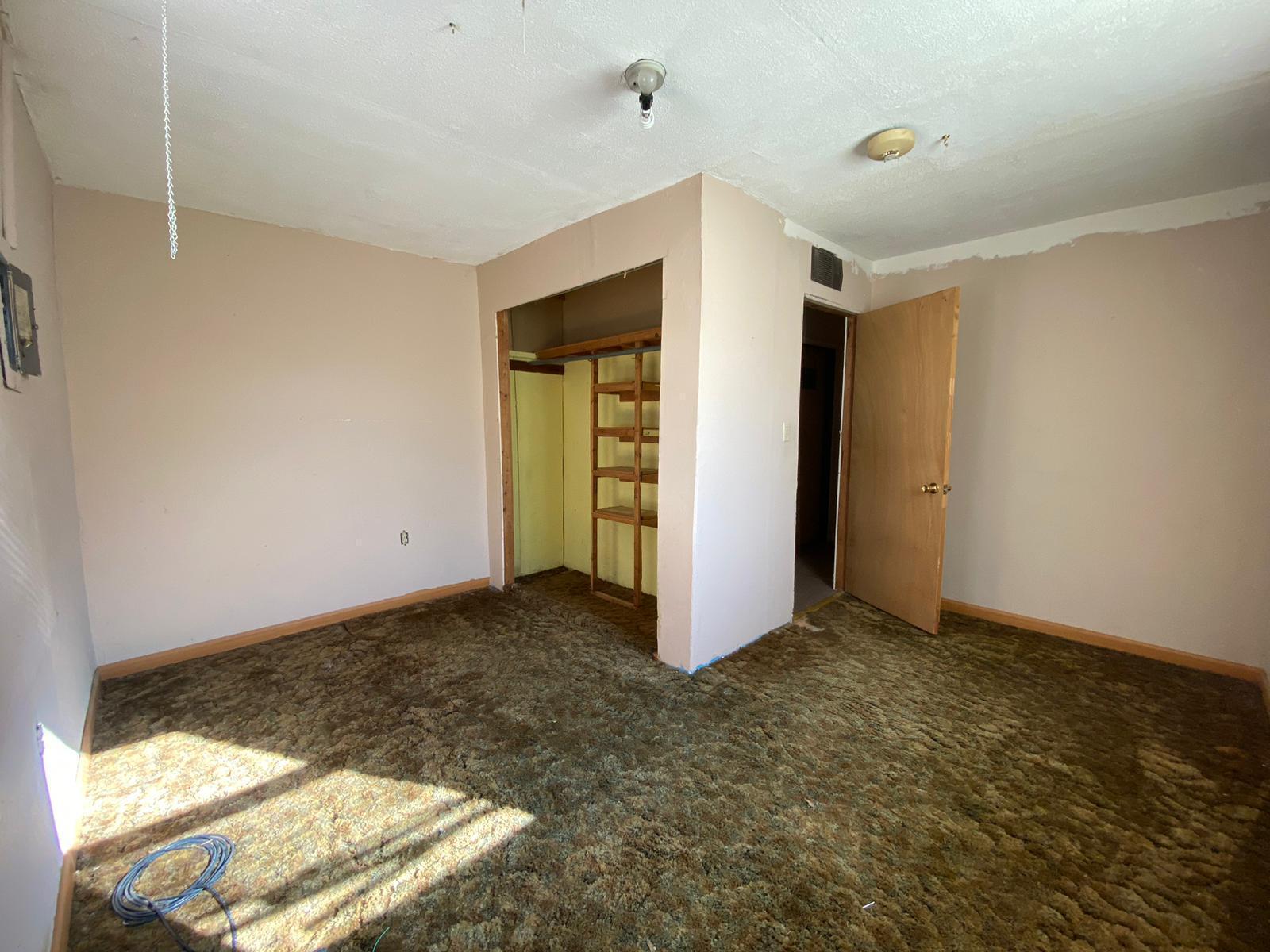 801 Cleveland Street Property Photo 8