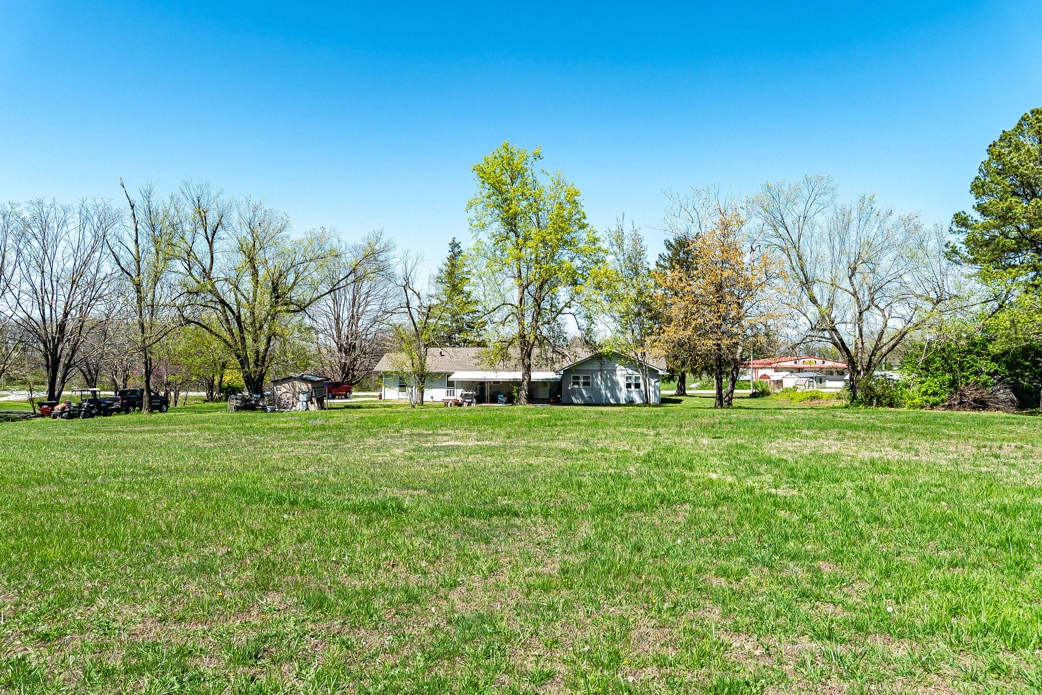 133 Sutherland Avenue Property Photo 13