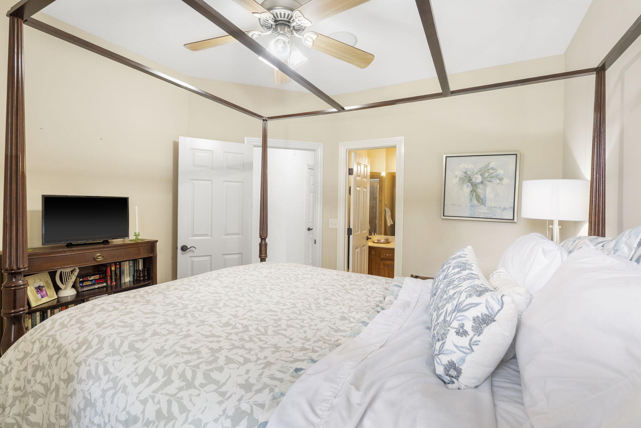 133 Arabian Way Property Photo 42