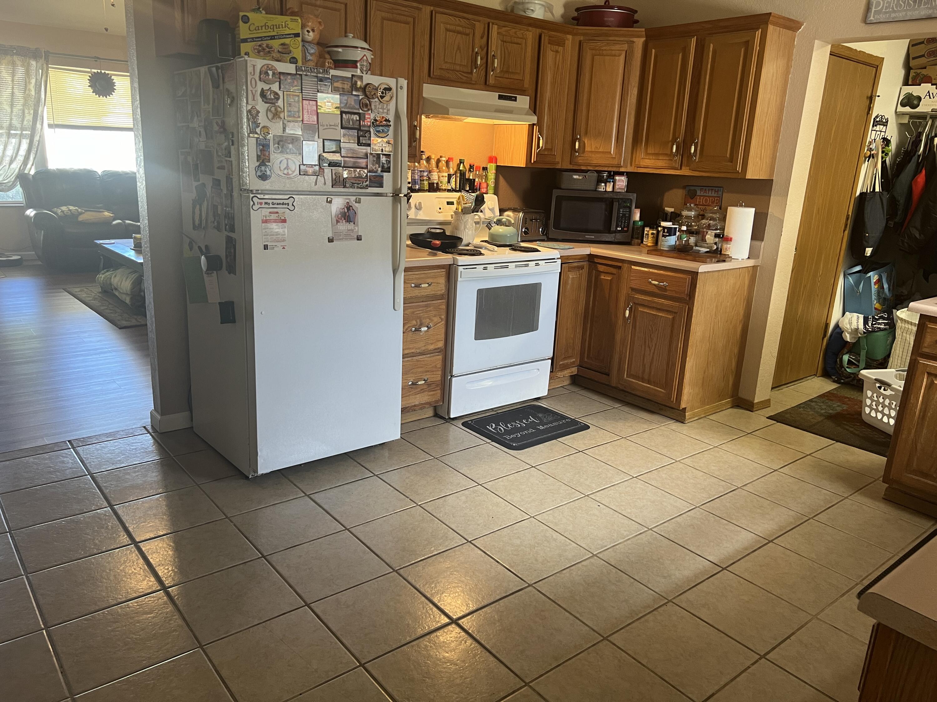 110 Eric Property Photo 11