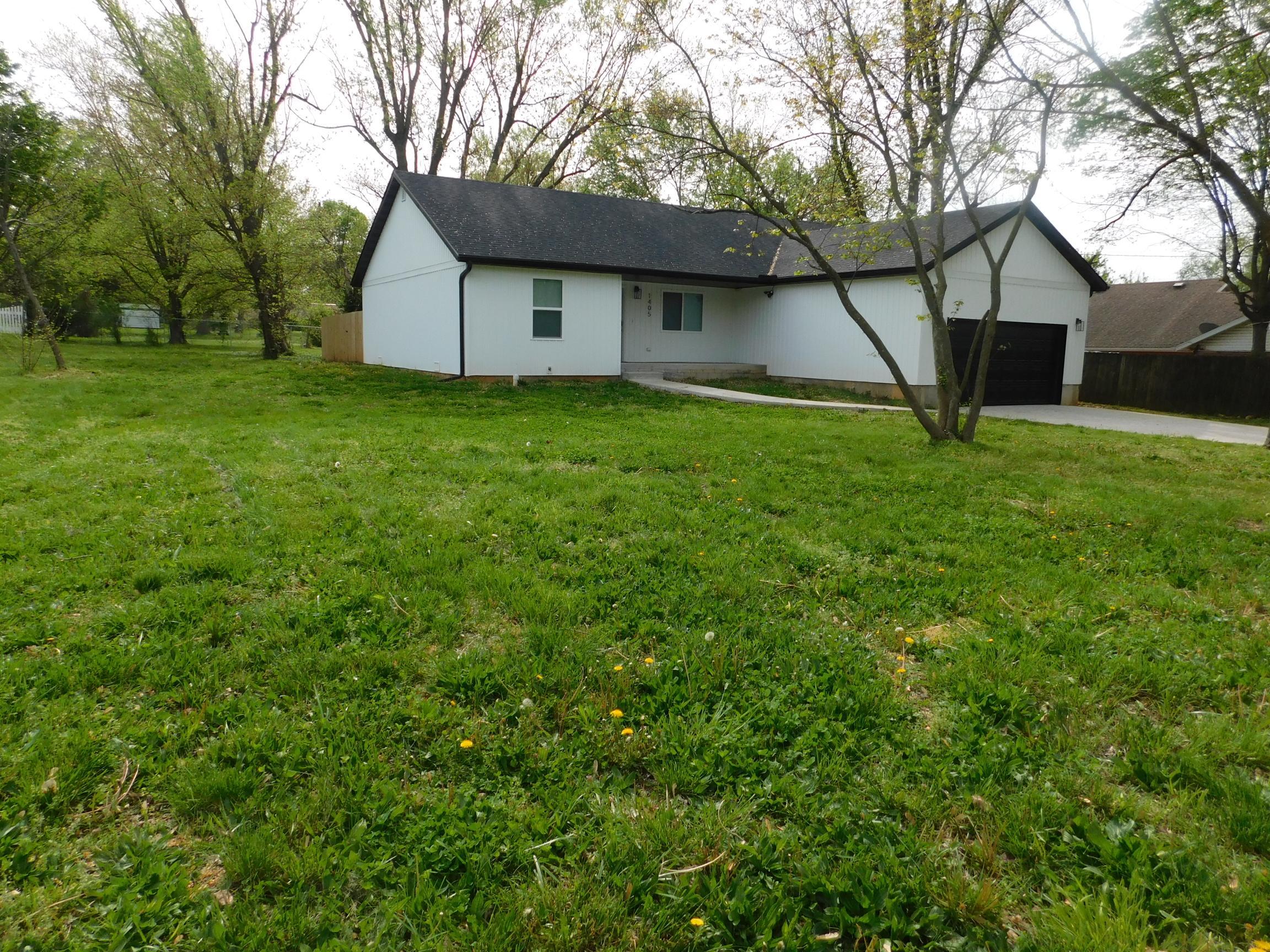 1405 4th St Property Photo
