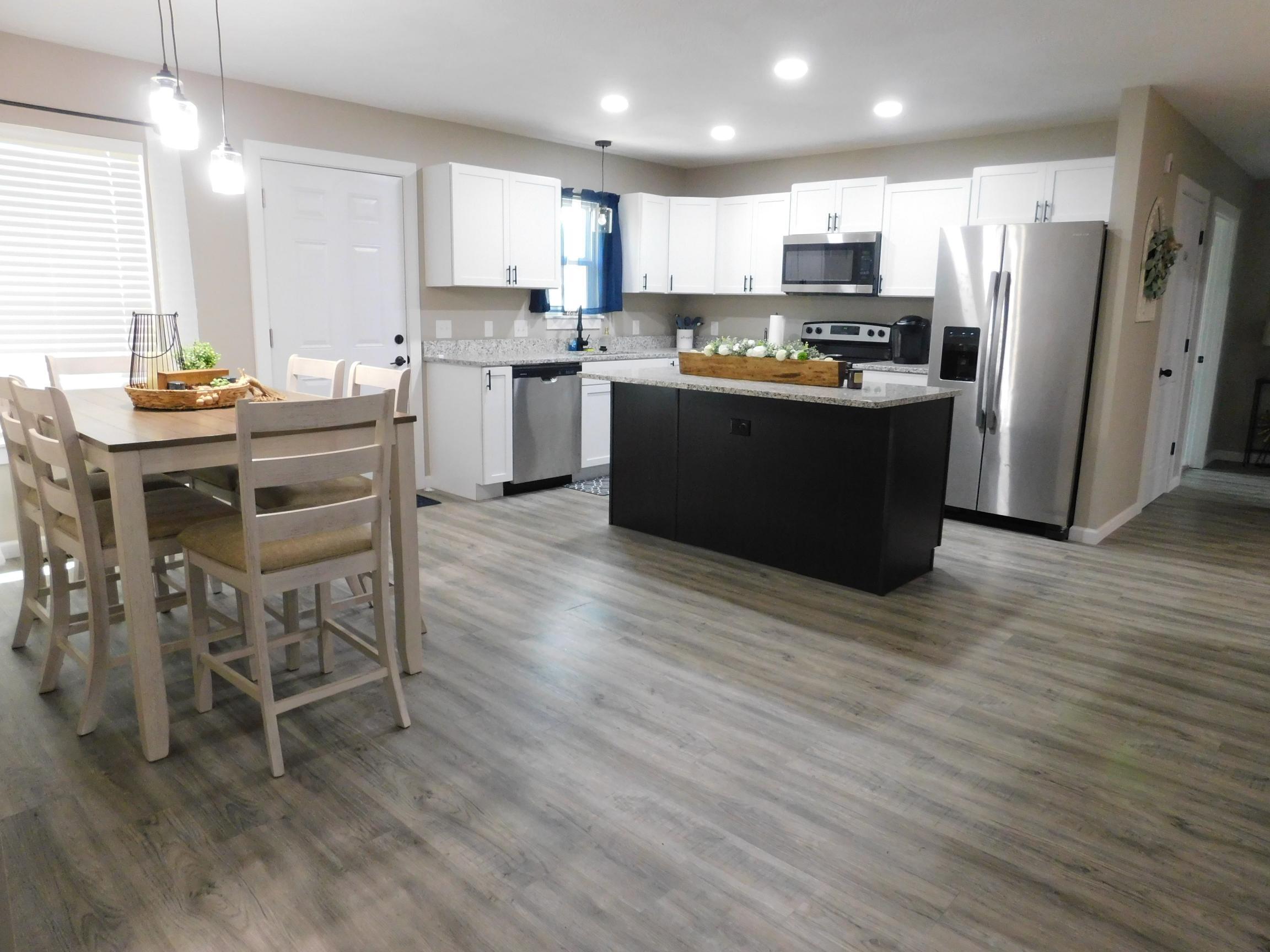 1405 4th St Property Photo 3