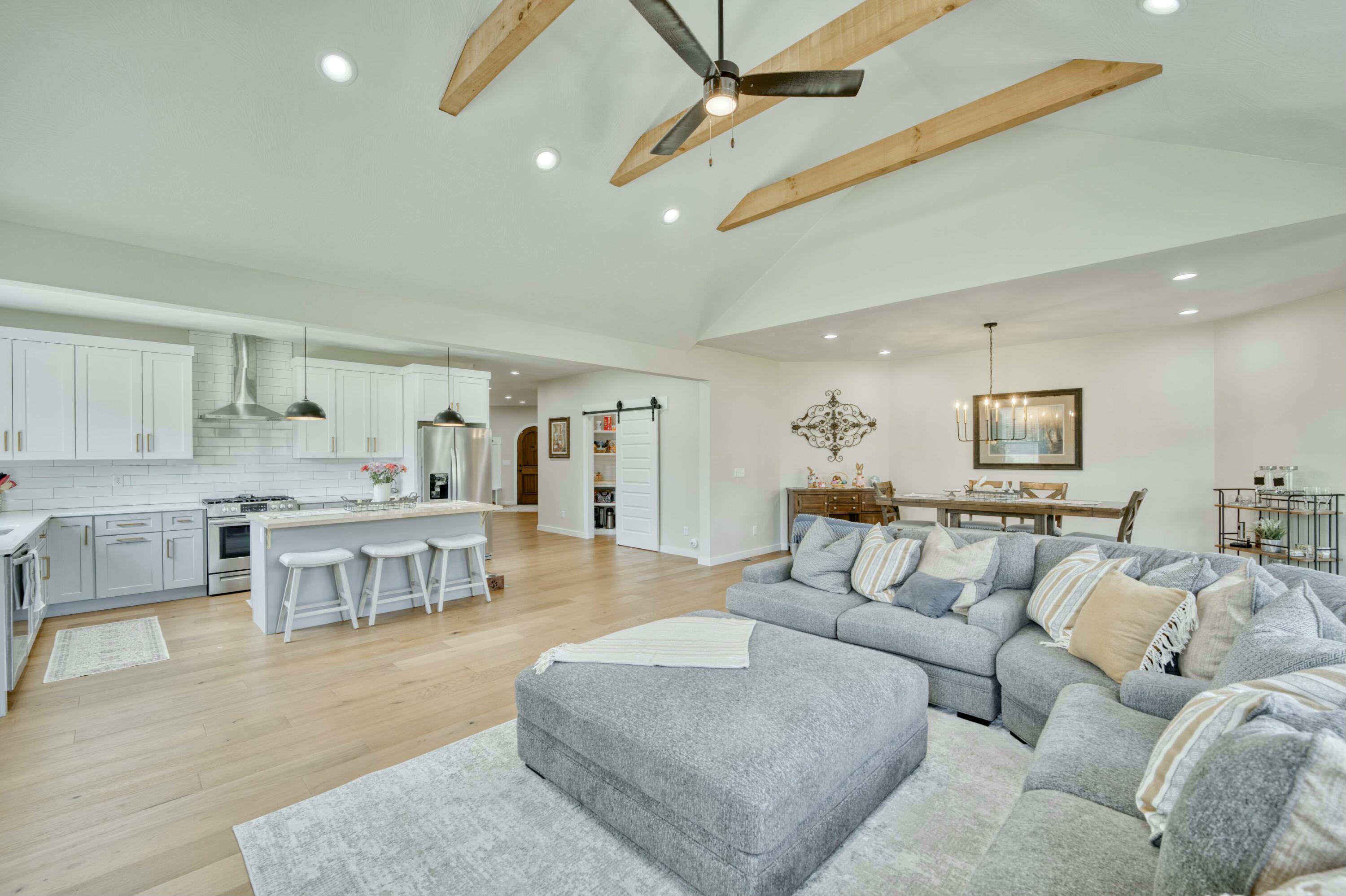 1610 East Silo Ridge Drive Property Photo 13