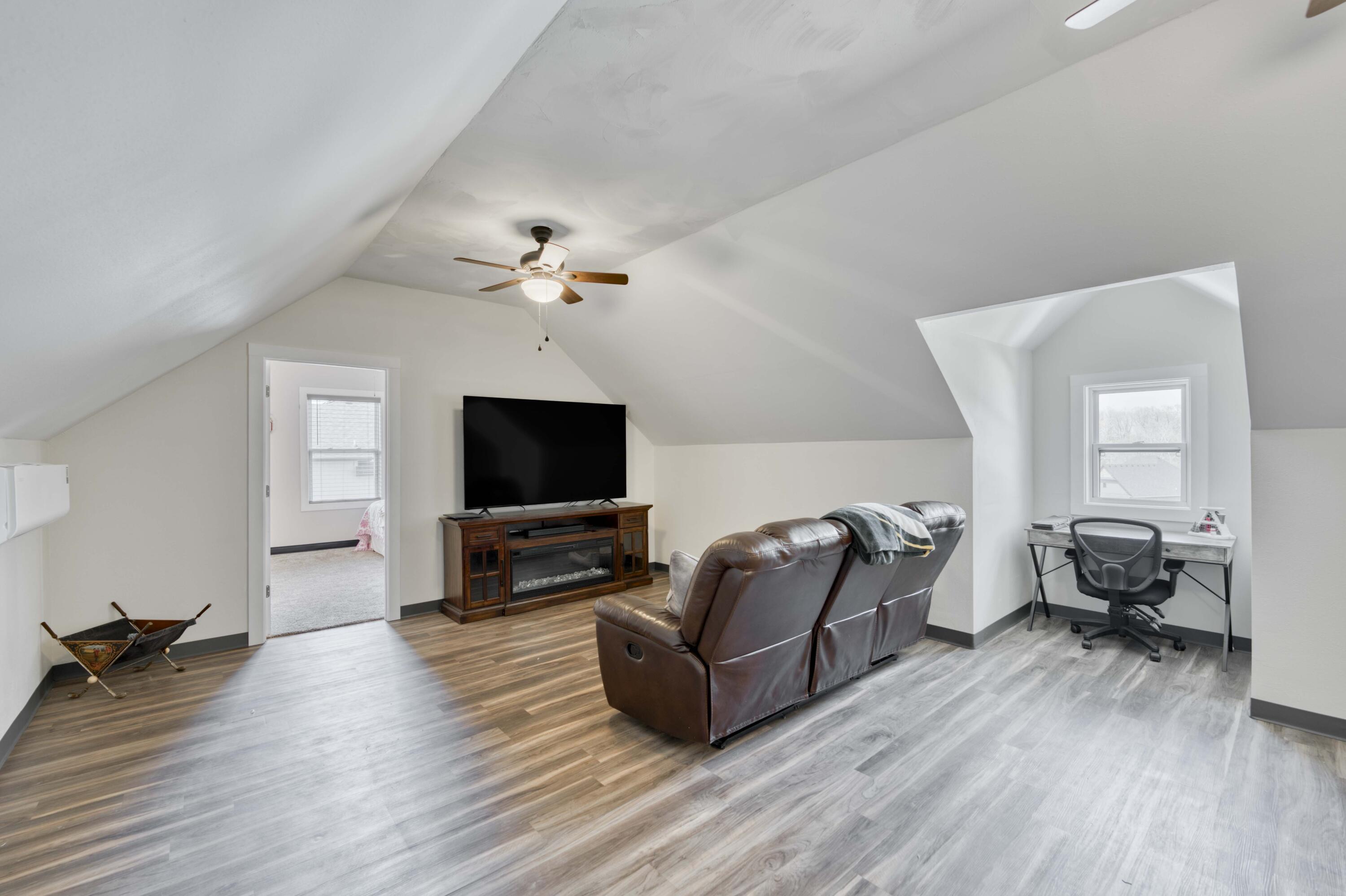 1610 East Silo Ridge Drive Property Photo 33