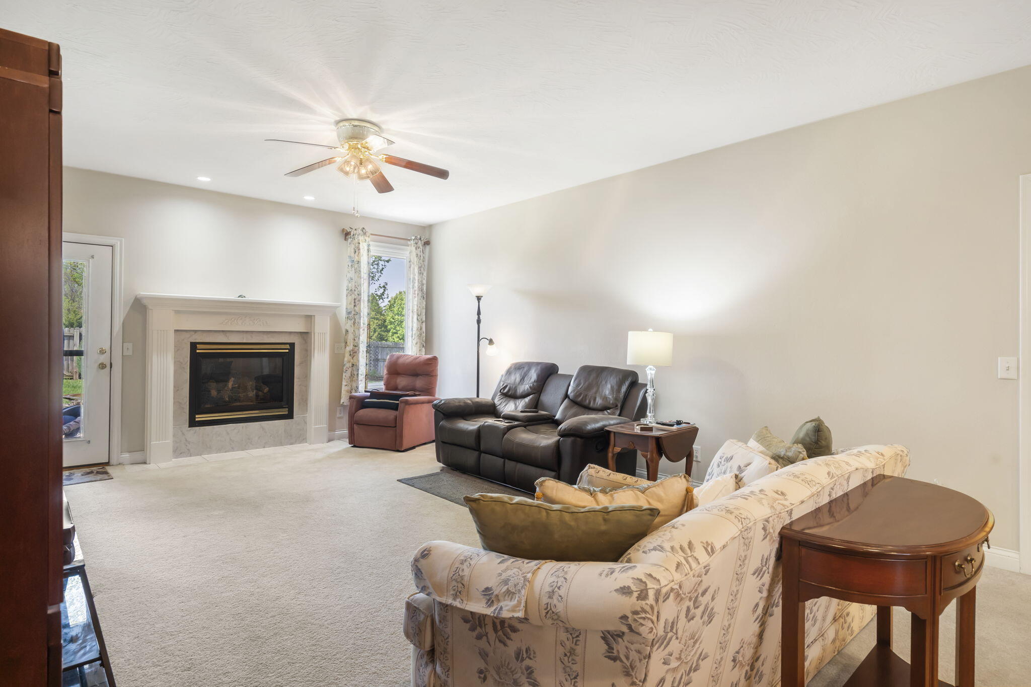 3733 South Suburban Avenue Property Photo 5