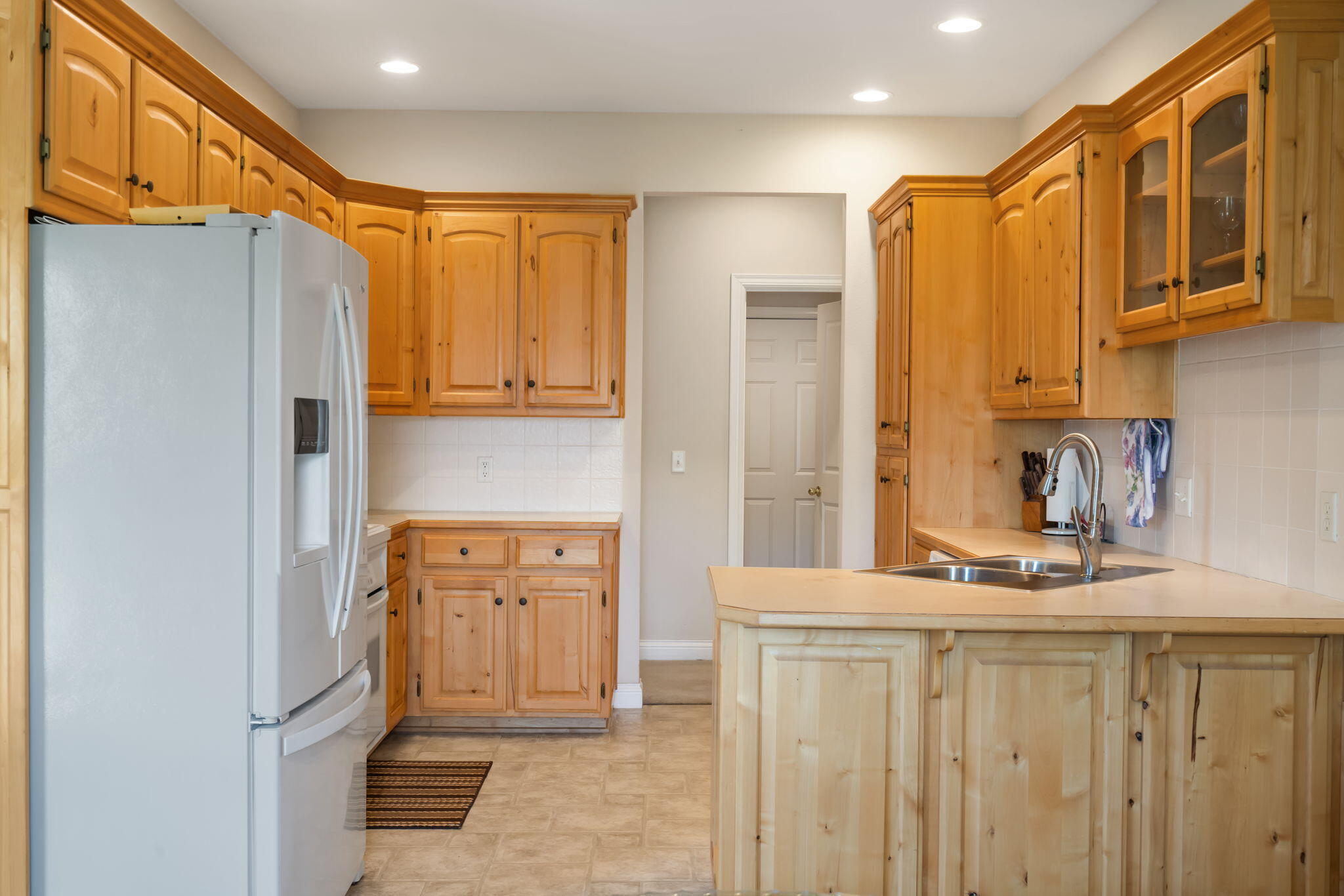 3733 South Suburban Avenue Property Photo 10