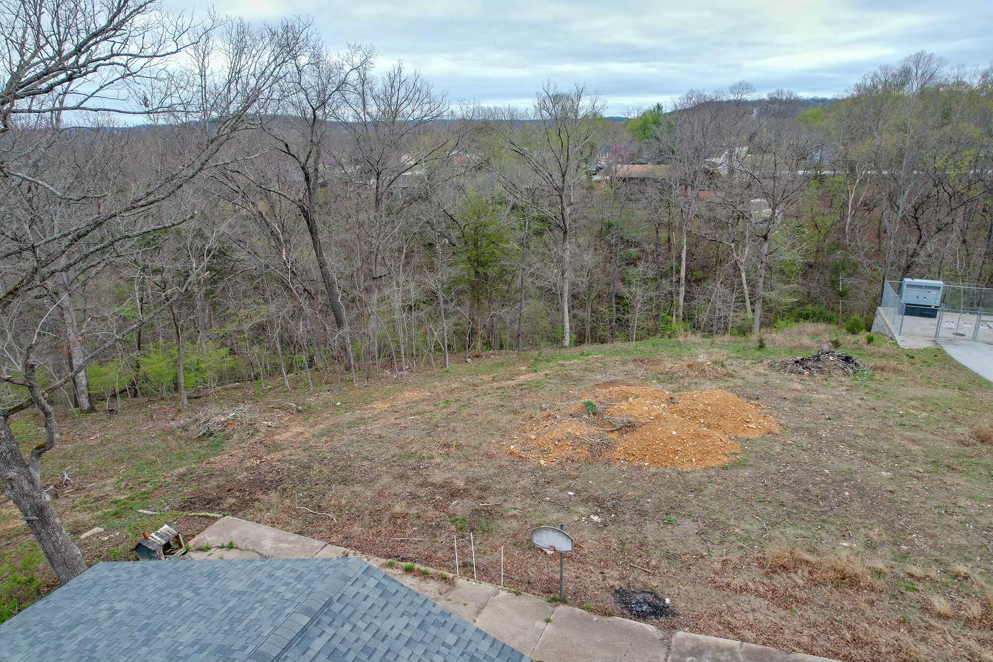 949 Wayland Drive Property Photo 9