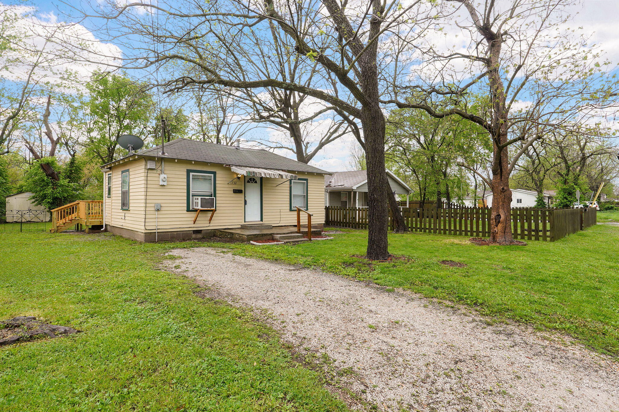 1732 West Thoman Street Property Photo 2