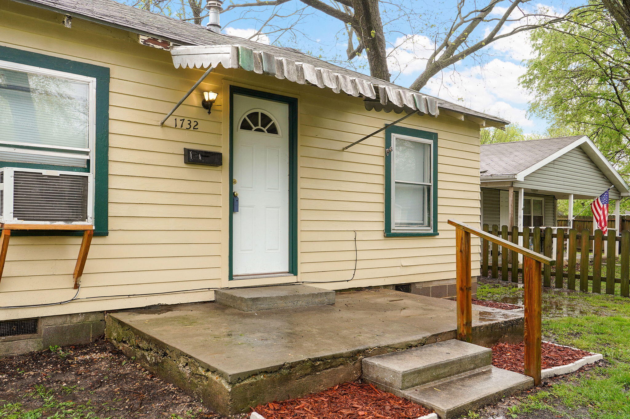 1732 West Thoman Street Property Photo 3