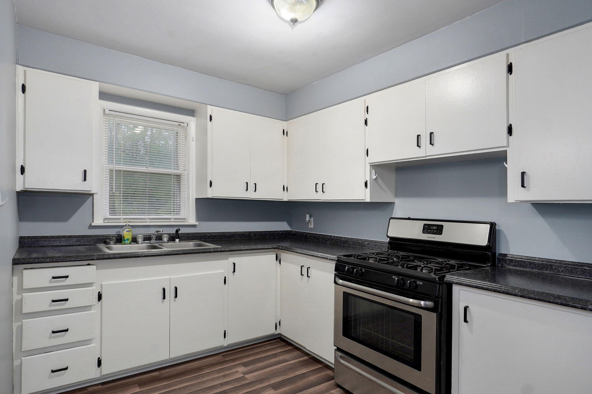 1732 West Thoman Street Property Photo 9