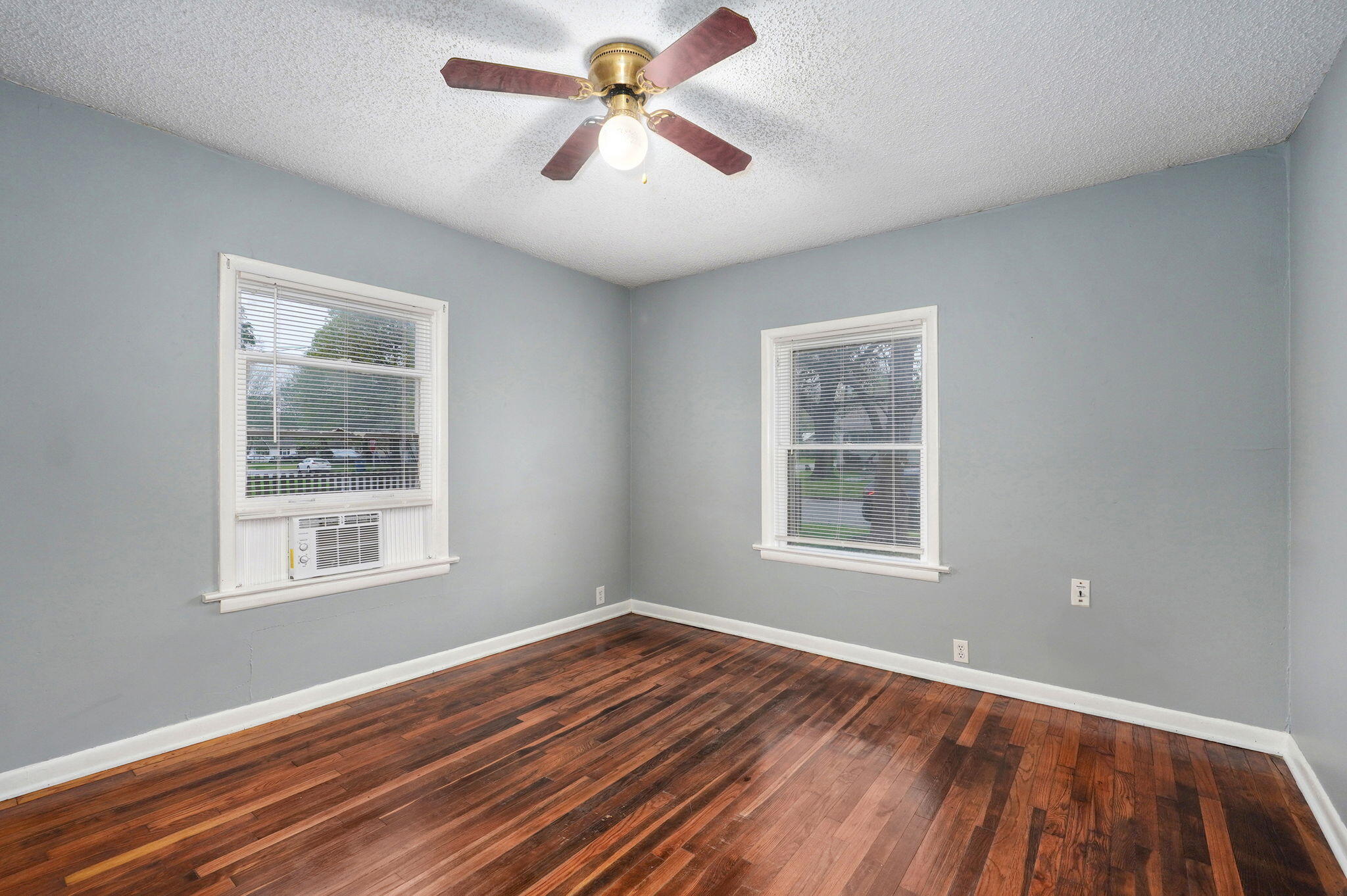 1732 West Thoman Street Property Photo 11