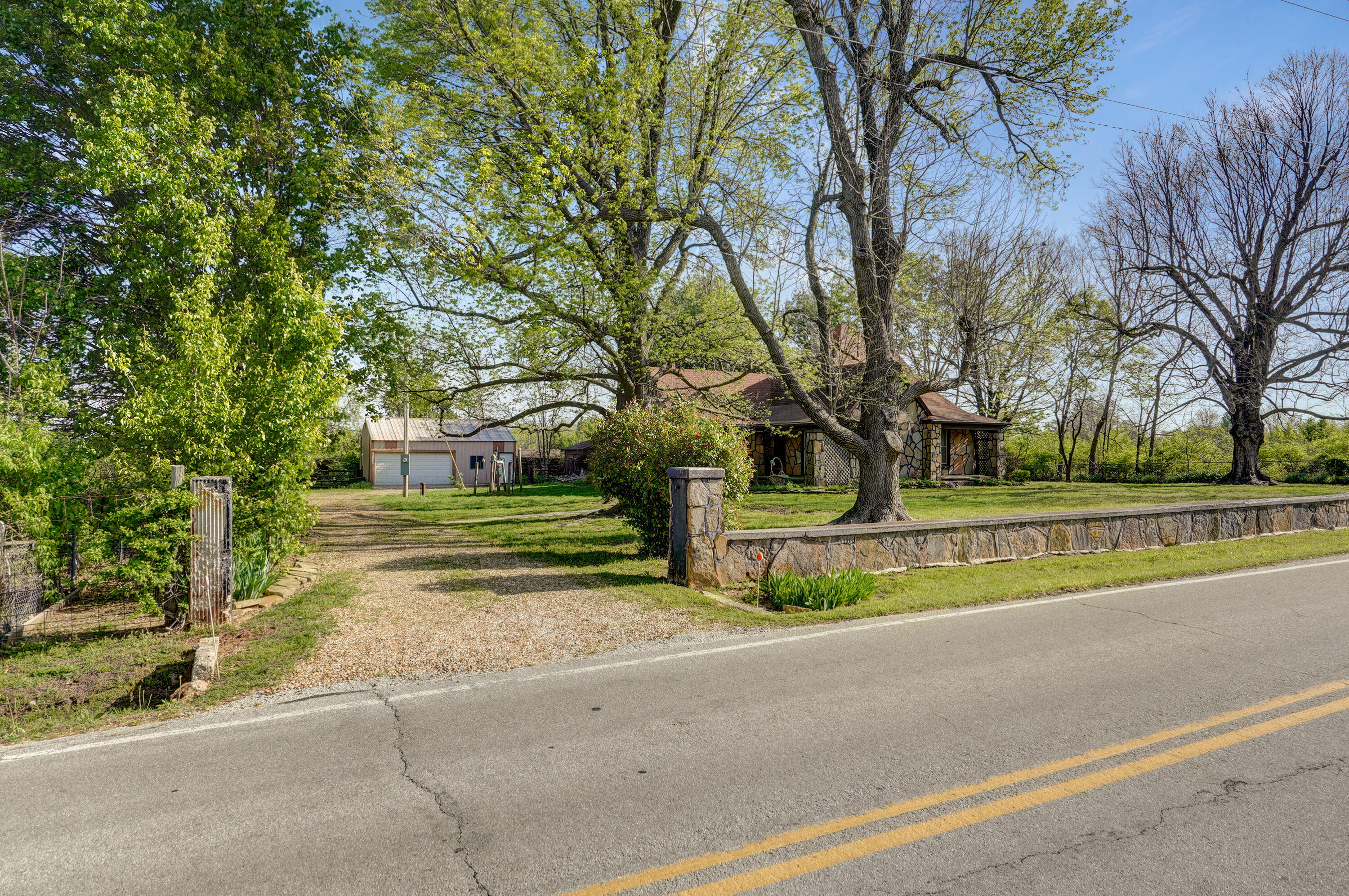 3751 West Farm Road 168 Property Photo 4