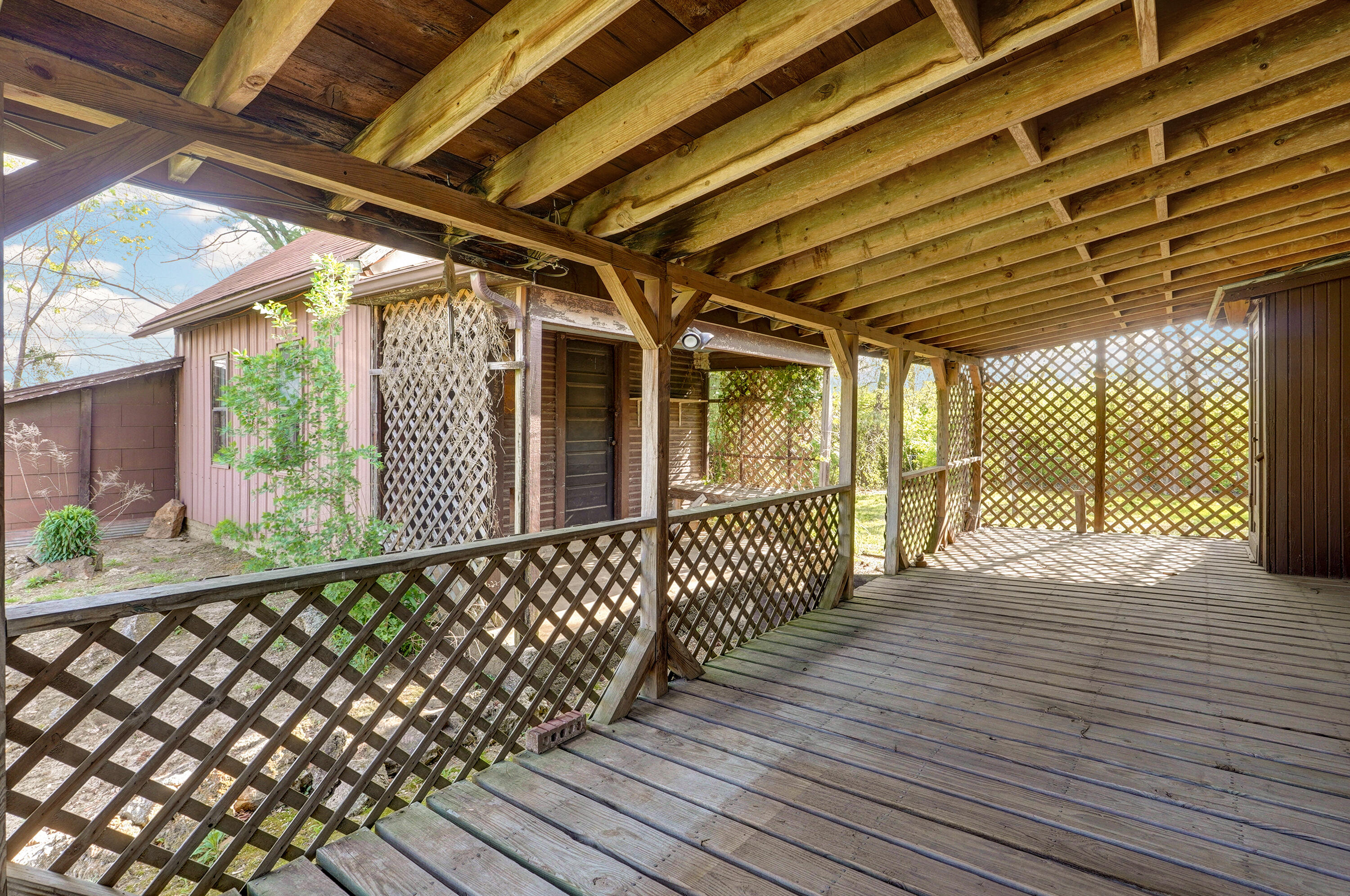 3751 West Farm Road 168 Property Photo 13
