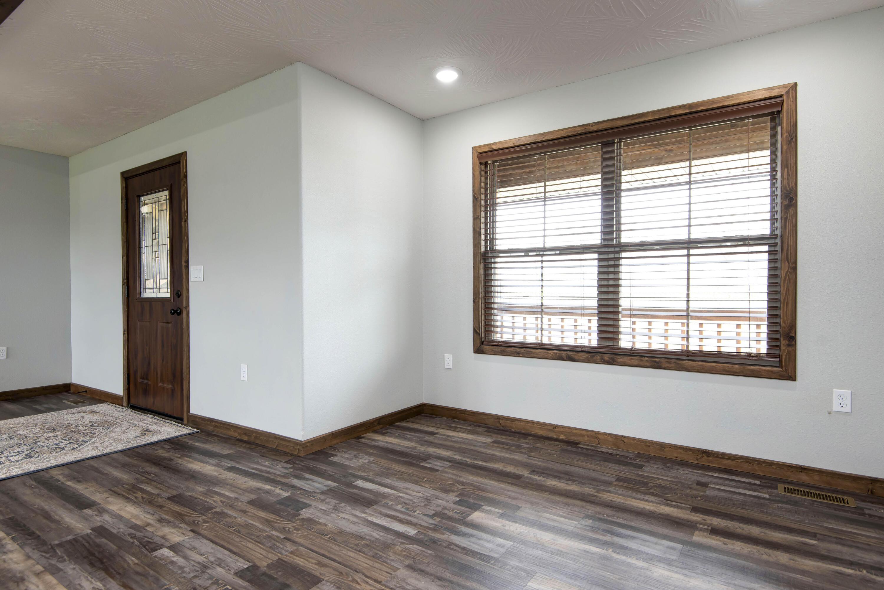 150 Sunshine Avenue Property Photo 6