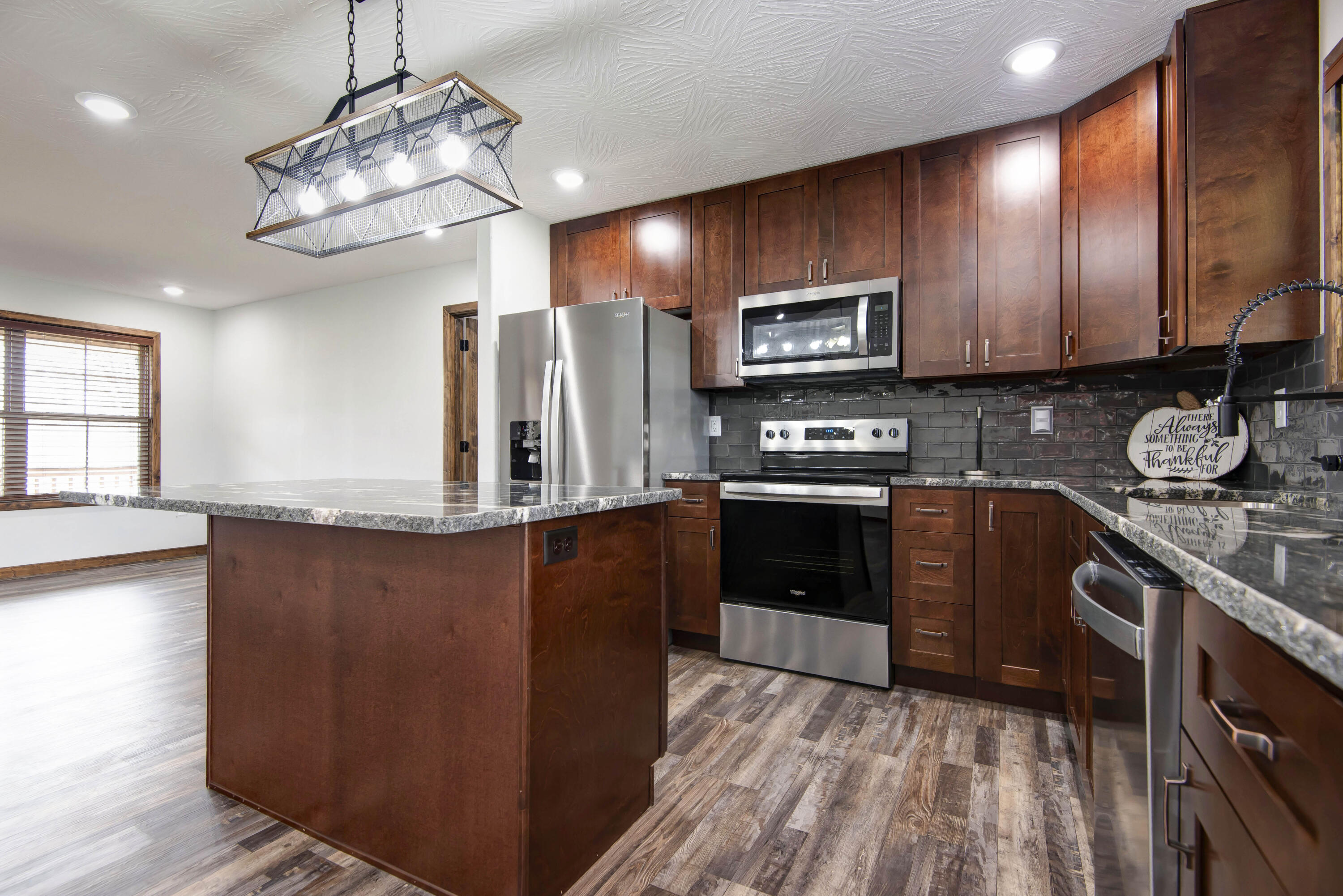 150 Sunshine Avenue Property Photo 8