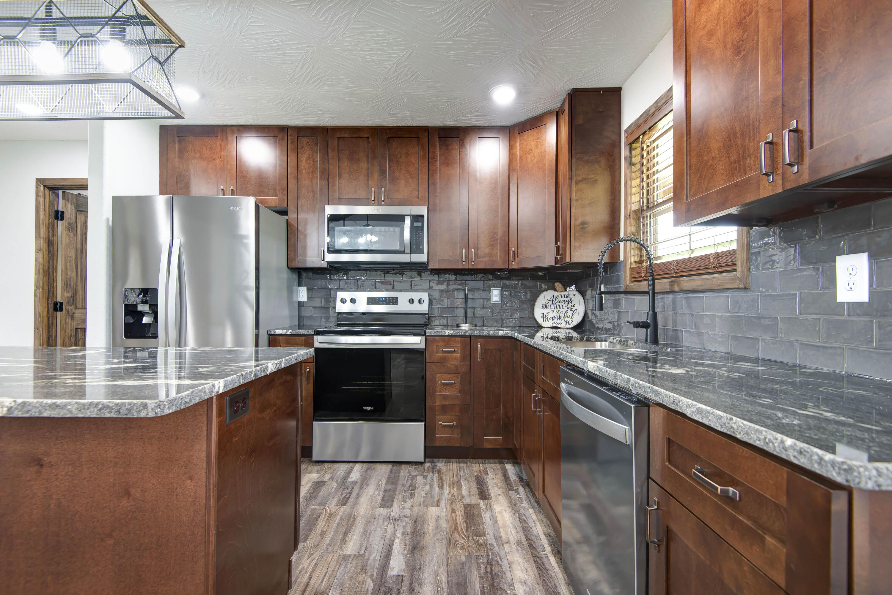 150 Sunshine Avenue Property Photo 10
